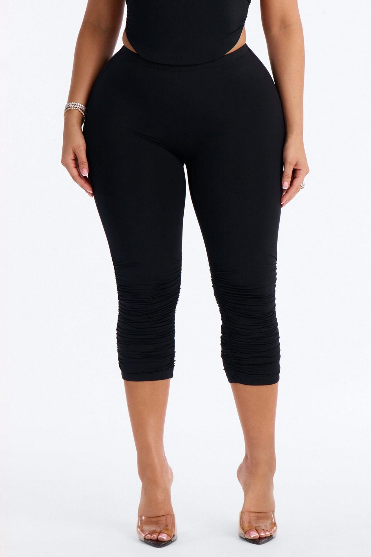 Second Skin Double Lined Ruched Low Rise Capri Legging - Black alternate