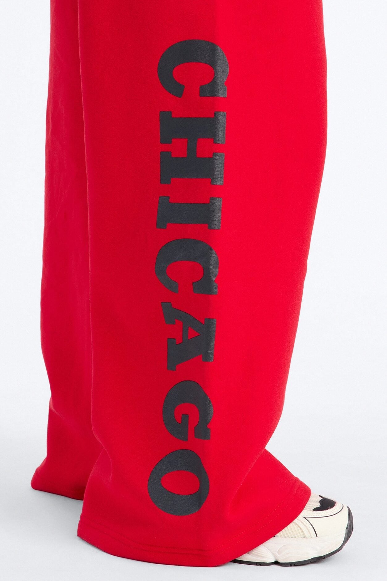 NBA Chicago Bulls Fleece Wide Leg Pants - Red image 5