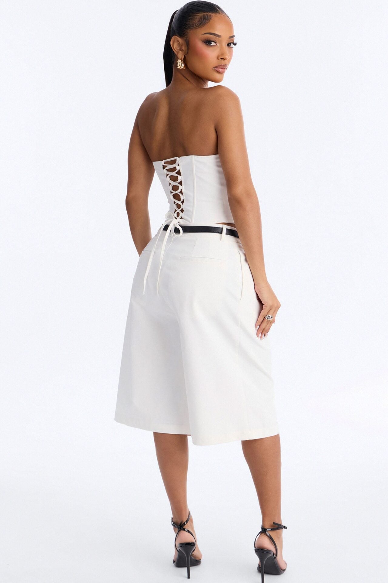 Chic Authority Belted Jort Set - White image 4