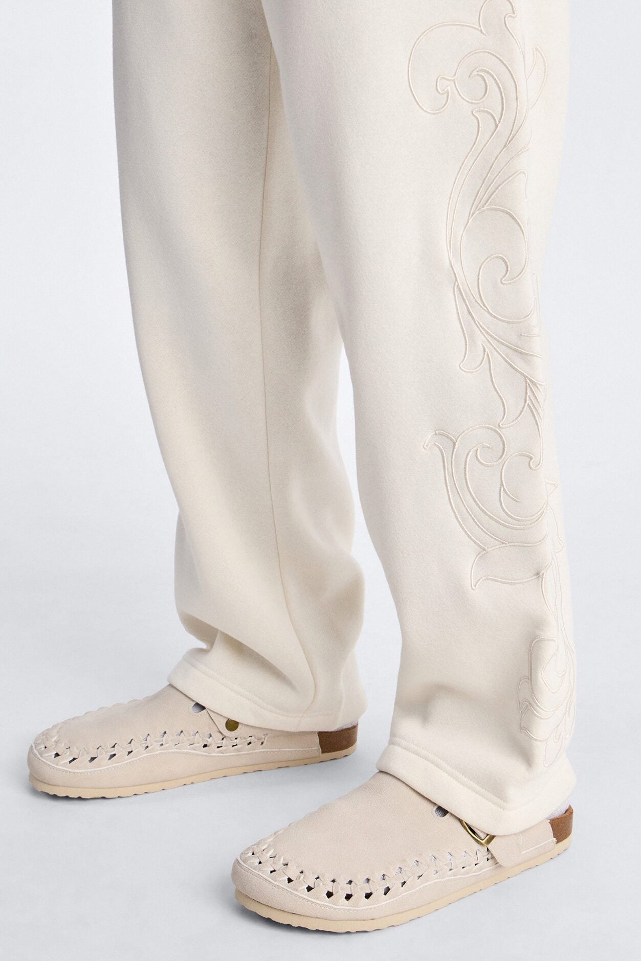 Embroidery Fleur Straight Sweatpants - Cream image 3
