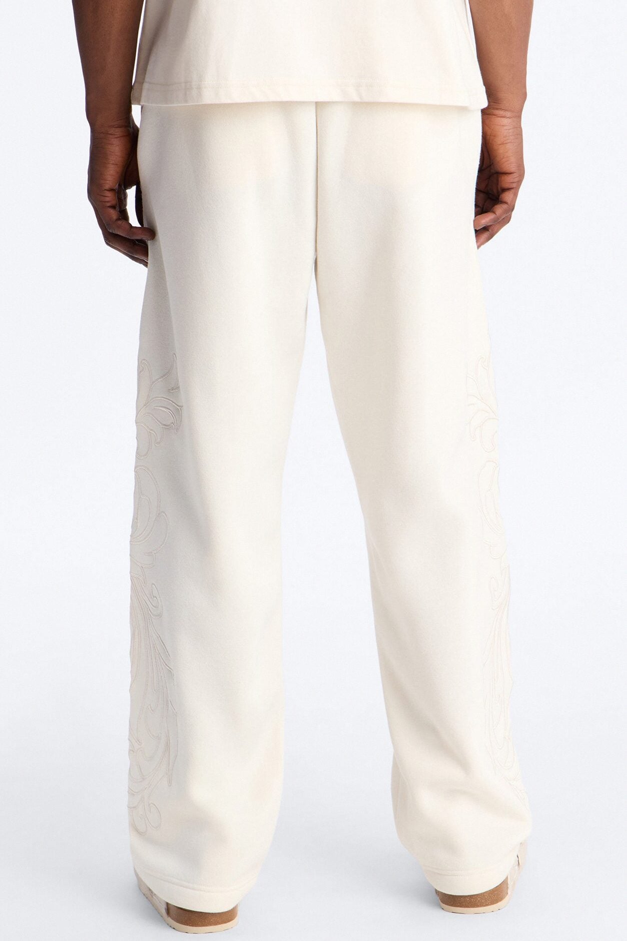 Embroidery Fleur Straight Sweatpants - Cream image 4