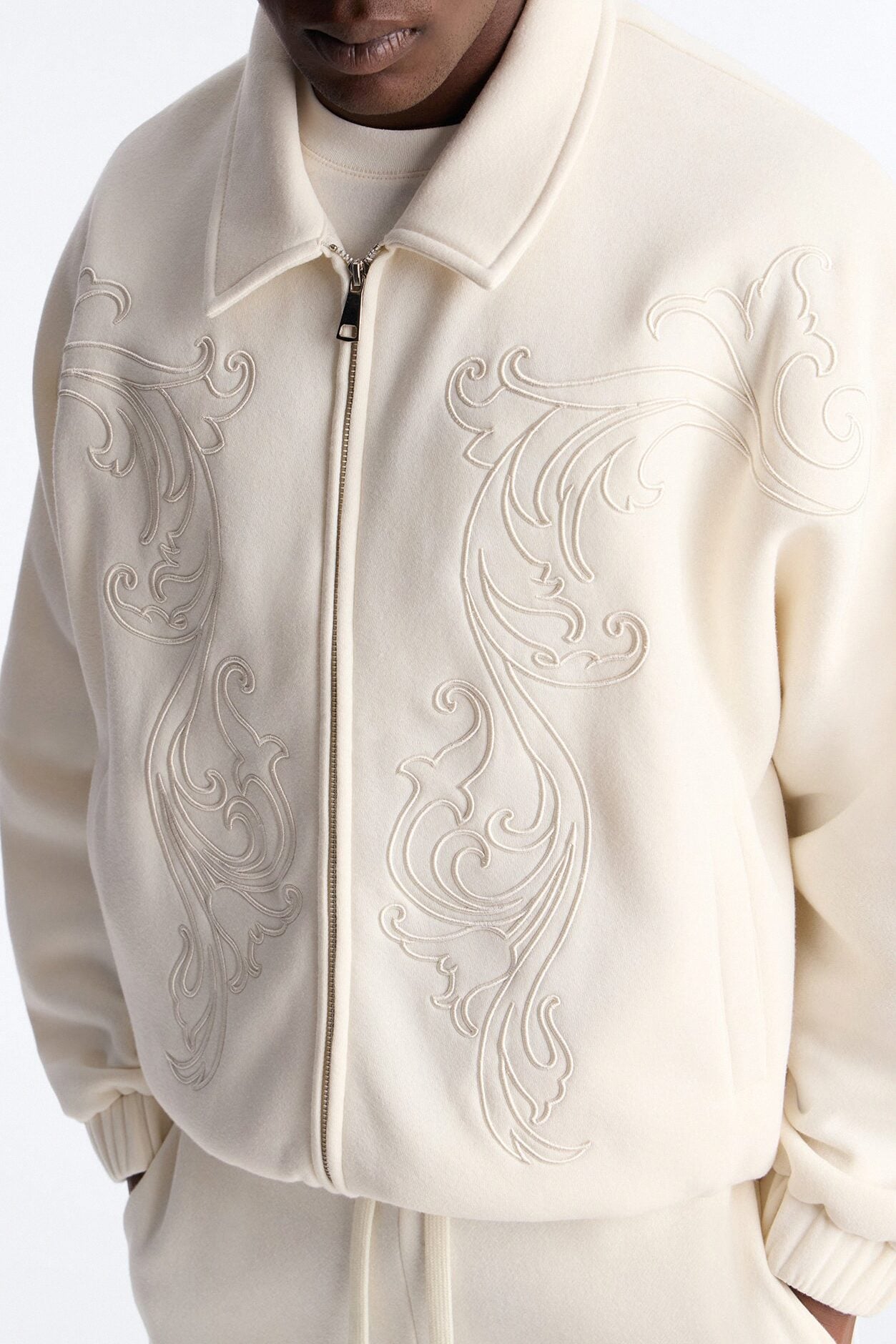 Embroidery Fleur Oversized Cropped Fleece Jacket - Cream image 6