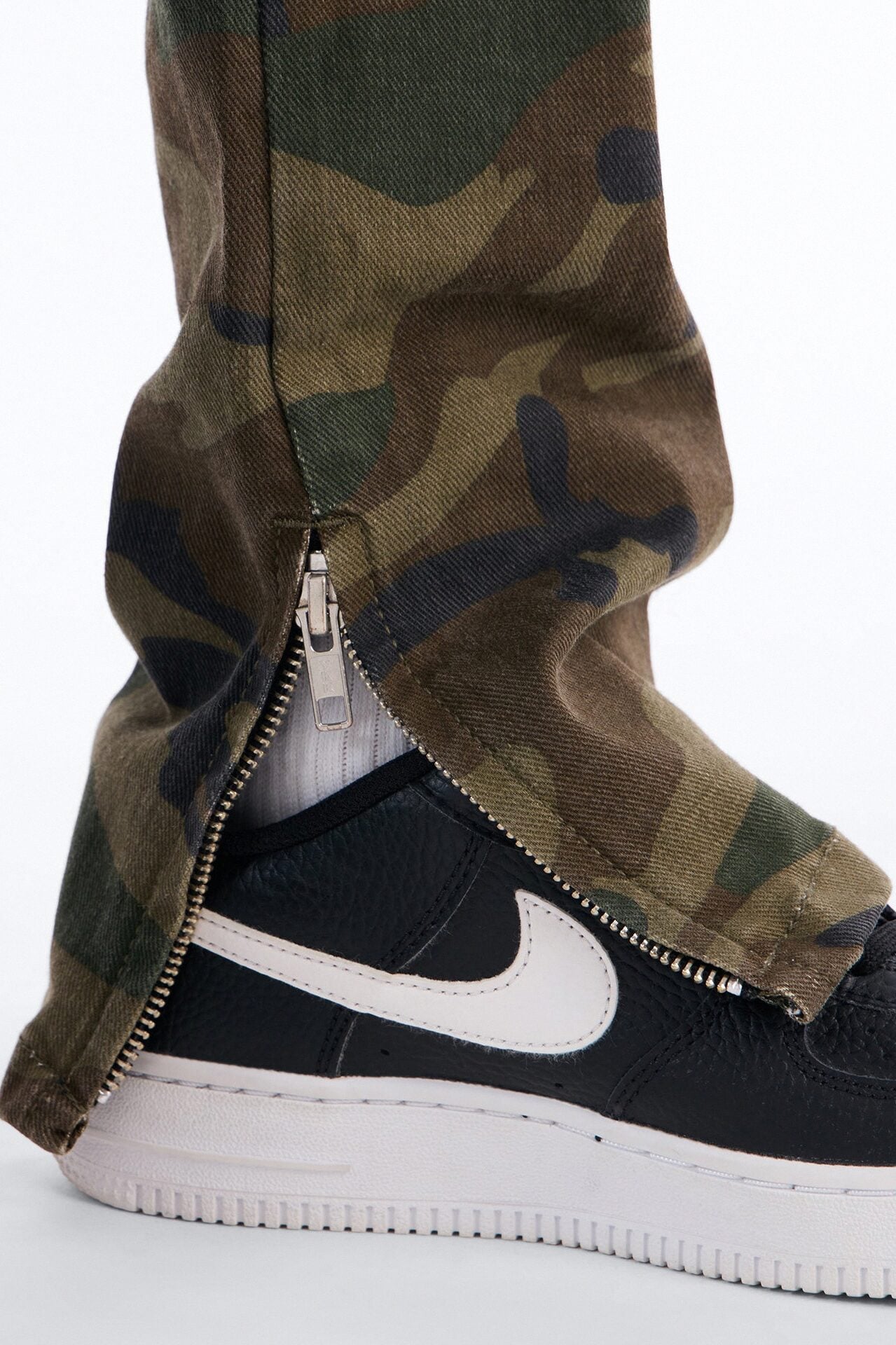 Mini Hunter Slim Cargo Pants - Camouflage image 4