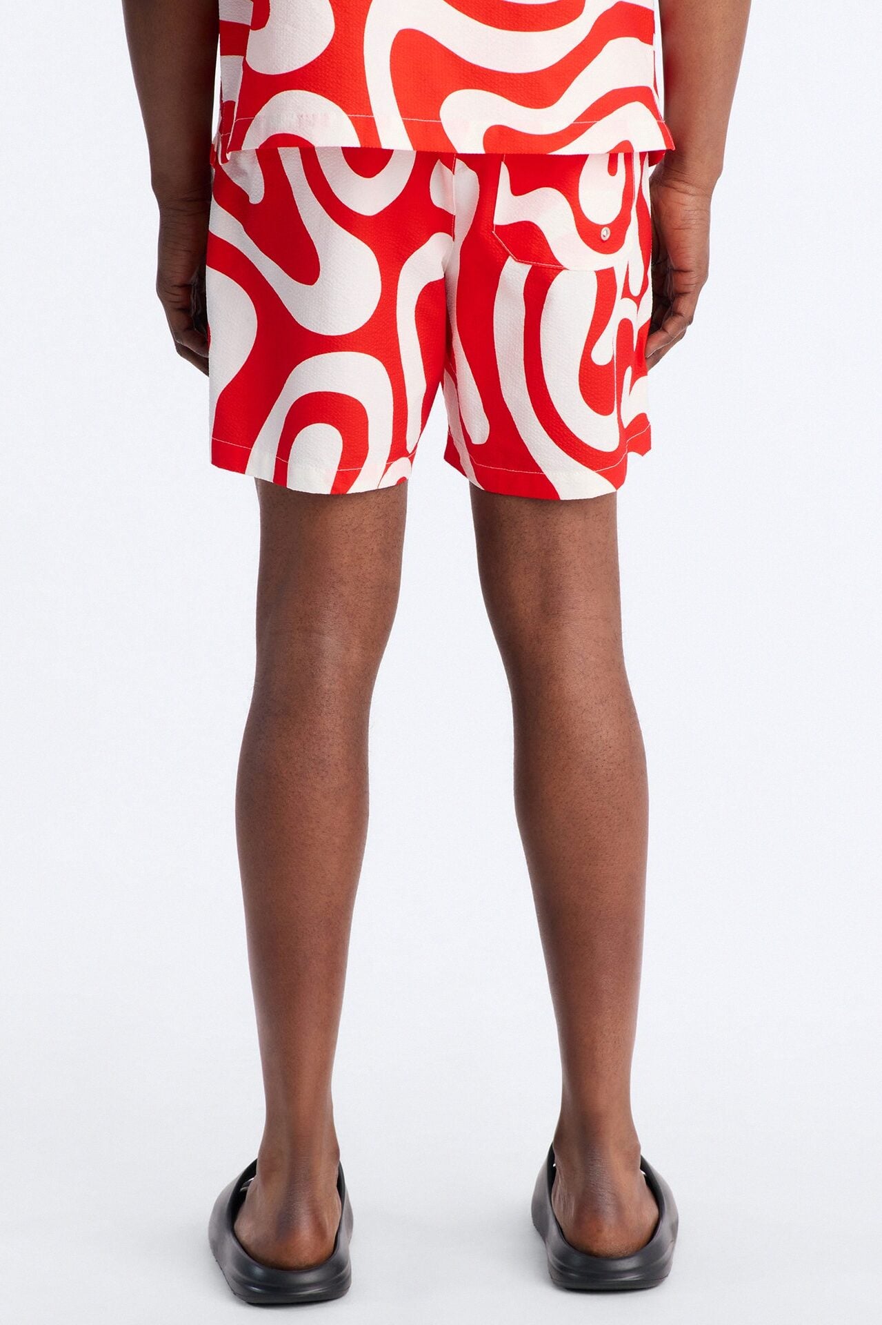 Groovy Abstract Printed Seersucker Swim Trunk 6″ - Red image 4