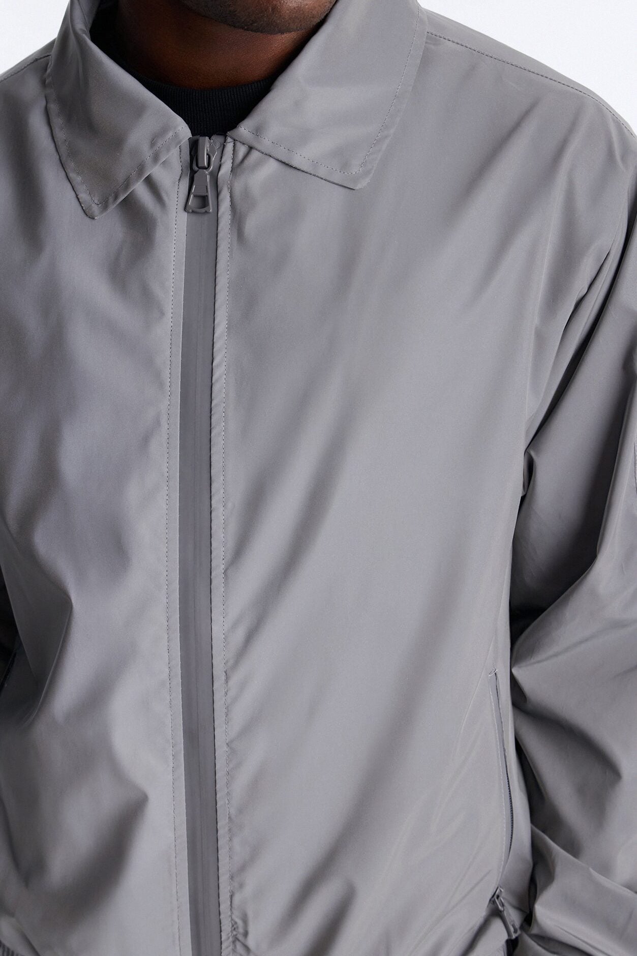 Cropped Relaxed Reflective Zip Bomber Jacket - Silver image 3