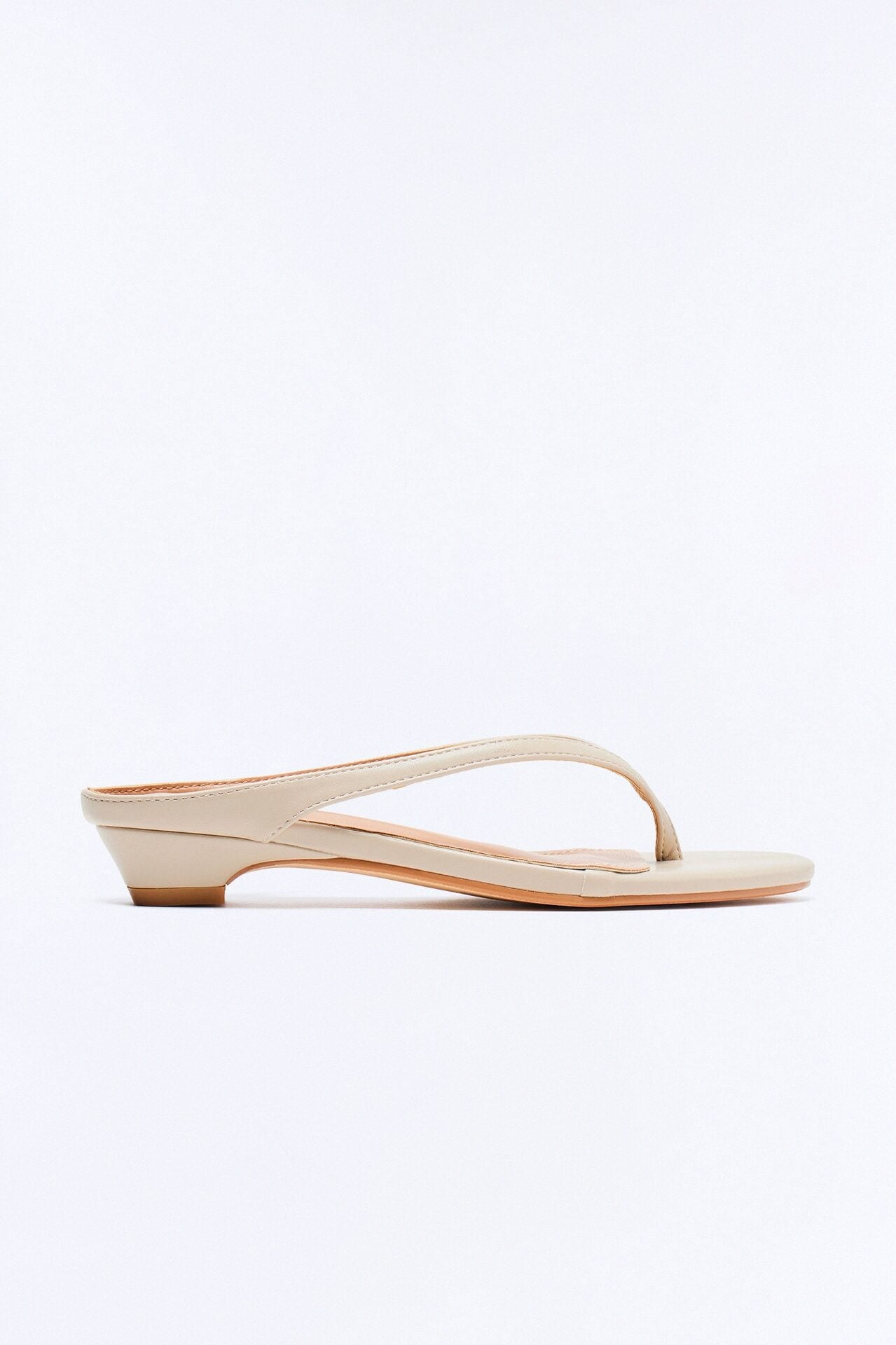 Pippy Flip Flops - Sand image 2