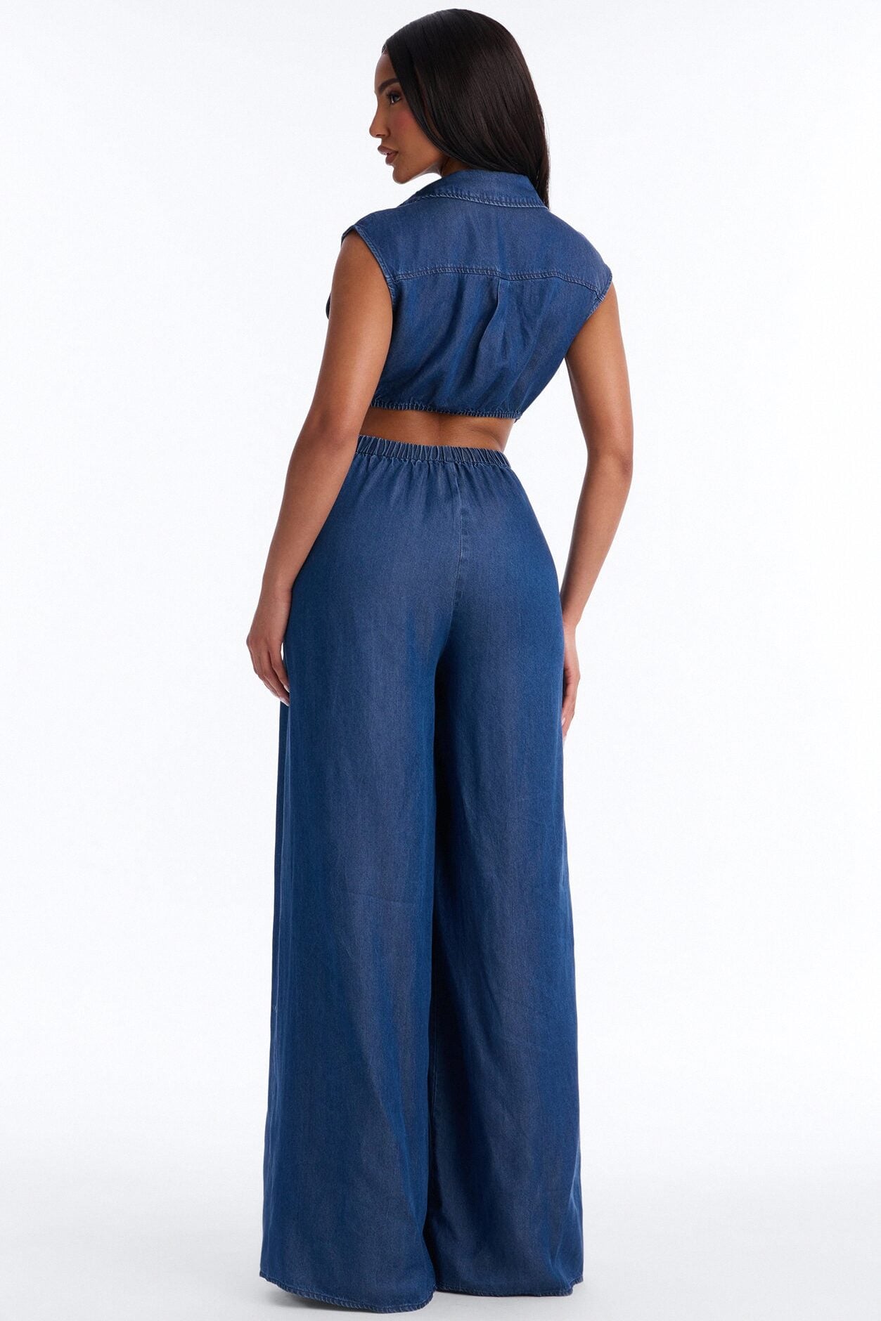 Tanya Chambray Sleeveless Wide Leg Jumpsuit - Medium Wash image 4