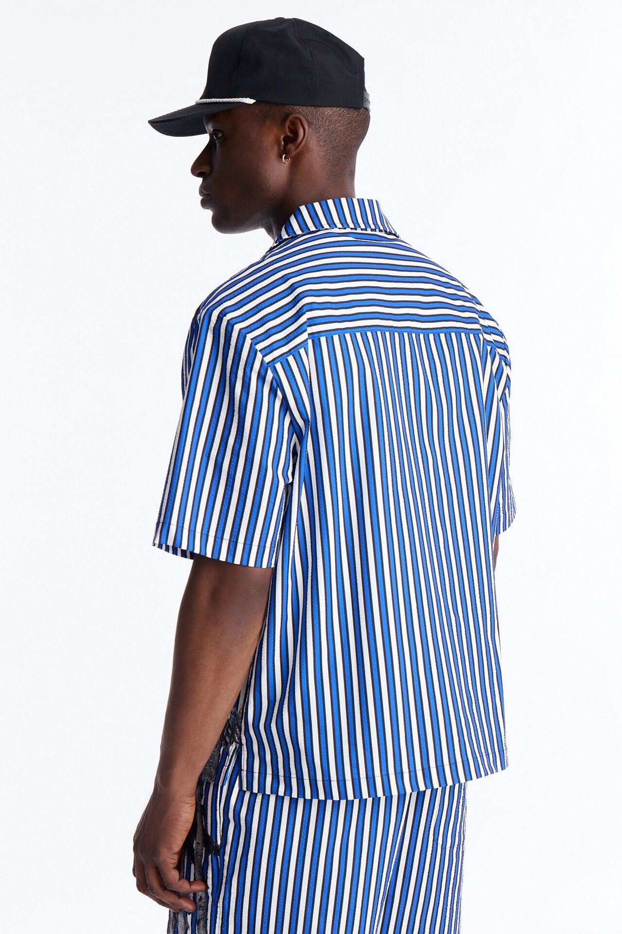 Relaxed Palm Haven Striped Seersucker Cuban Collar Button Up Shirt - Blue image 4