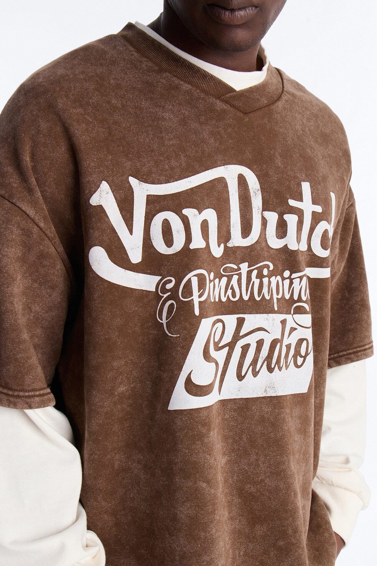 Von Dutch Studio Oversized Fleece Twofer - Brown image 3