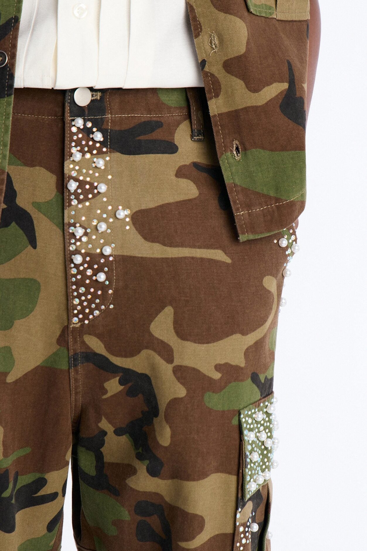 Baggy Pearl World Embellished Pant - Camouflage image 3