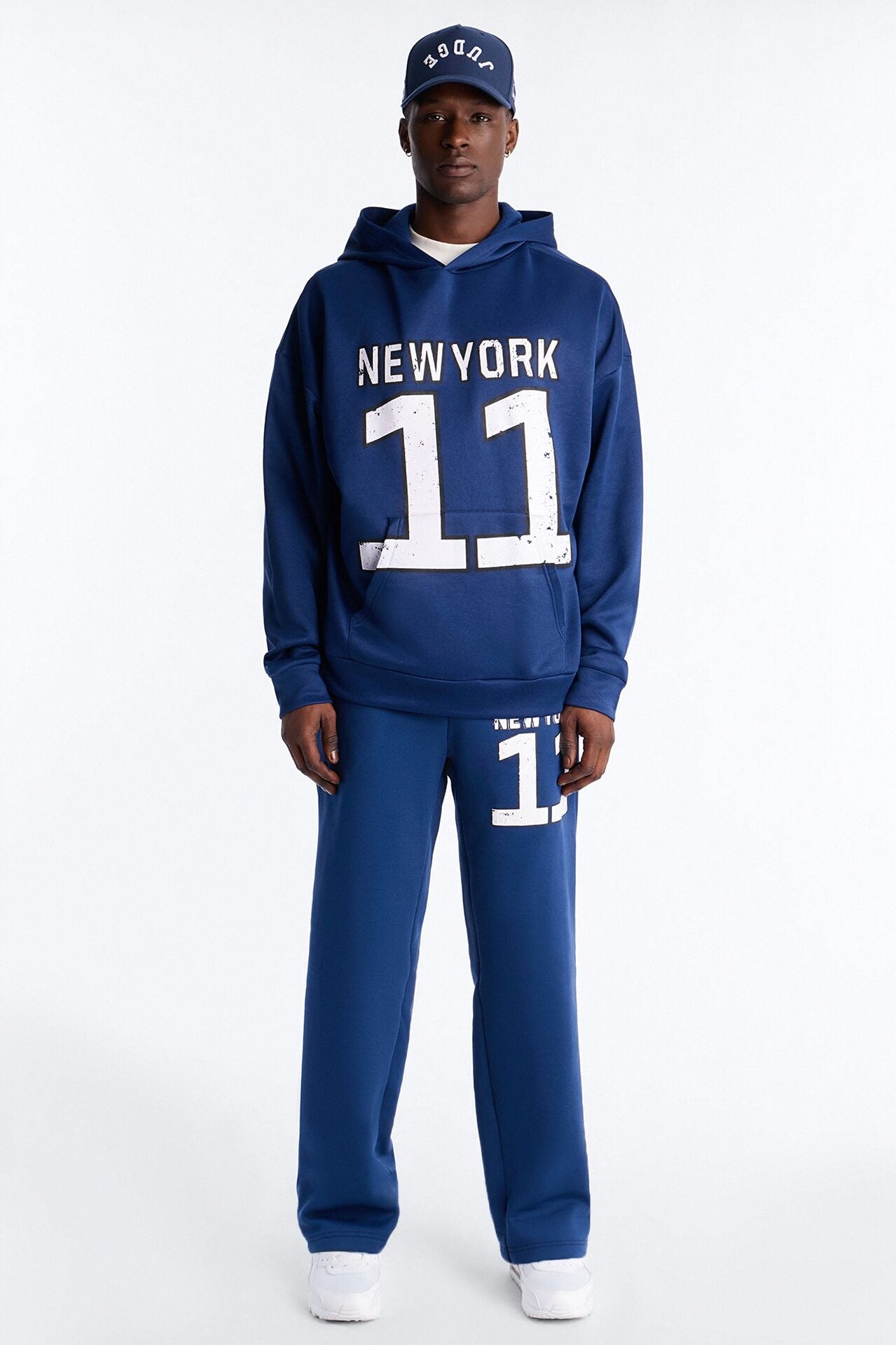 New York Classic Hoodie - Navy image 2