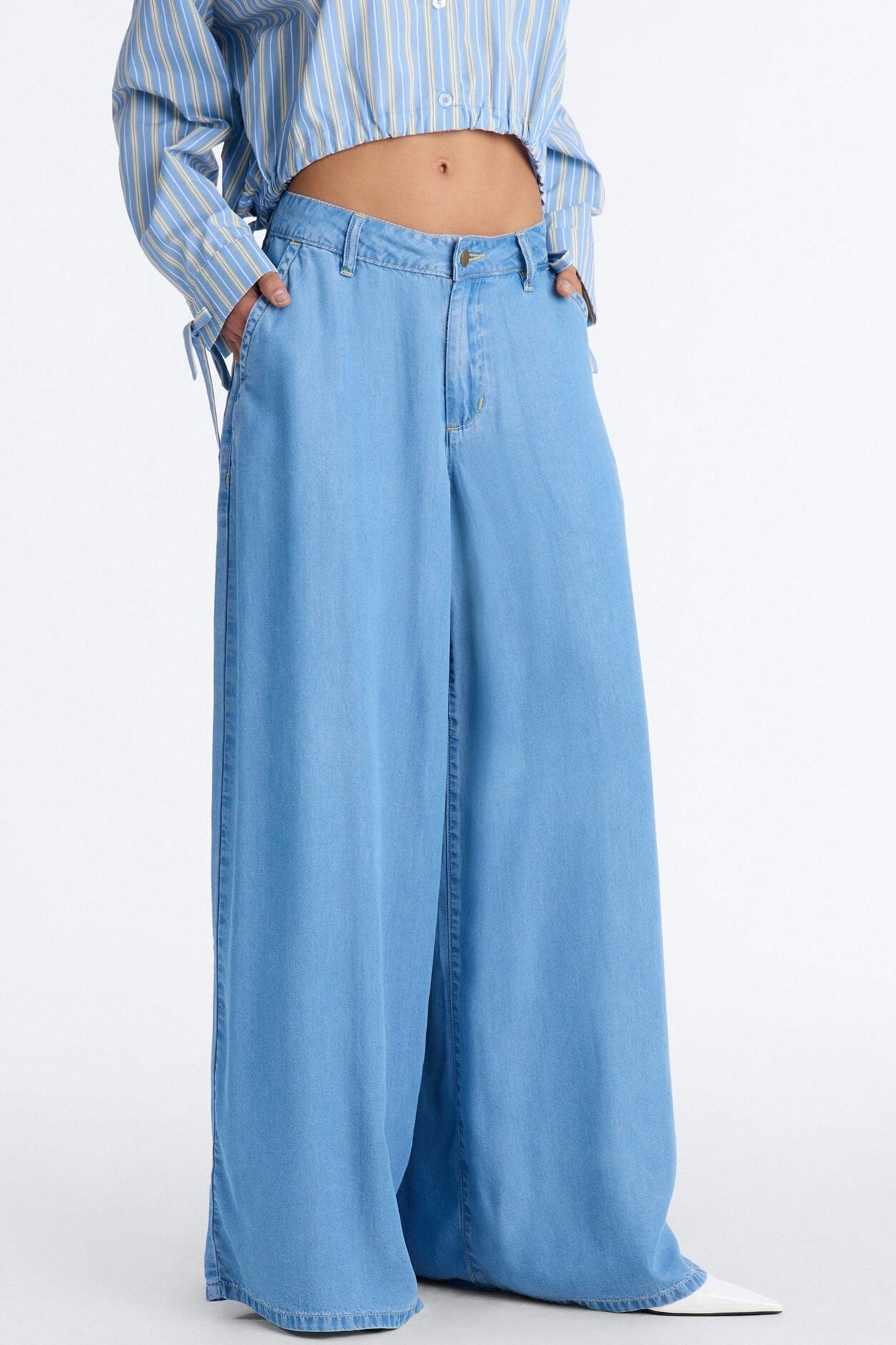 High Tempo Chambray Super Low Rise Pant 32″ - Light Wash image 2