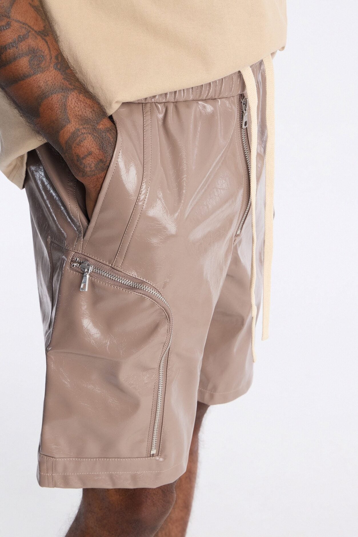 Relaxed Concordia Faux Leather Short - Brown image 4