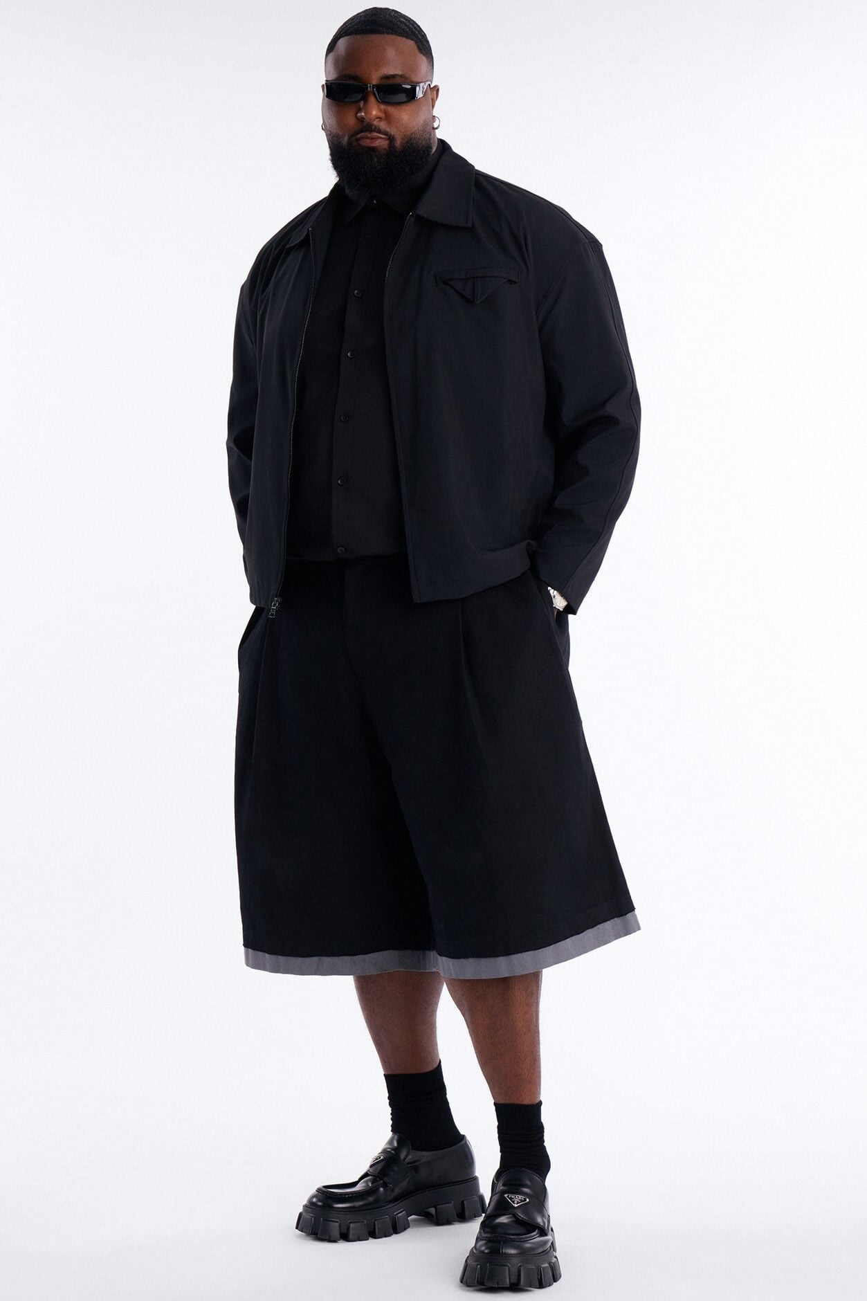 Baggy Pleated Milano Short - Black image 6