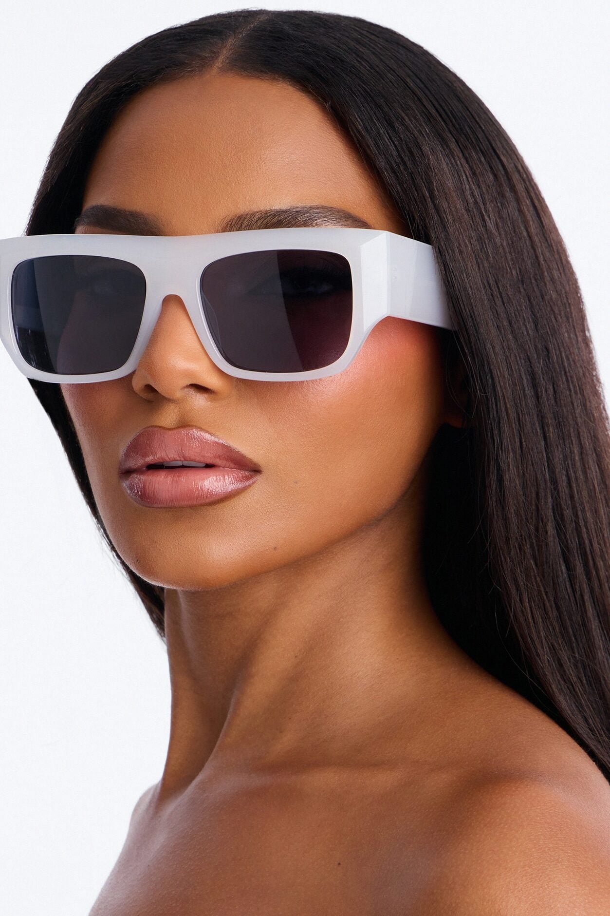 Cloud Kiss Sunglasses - White image 3