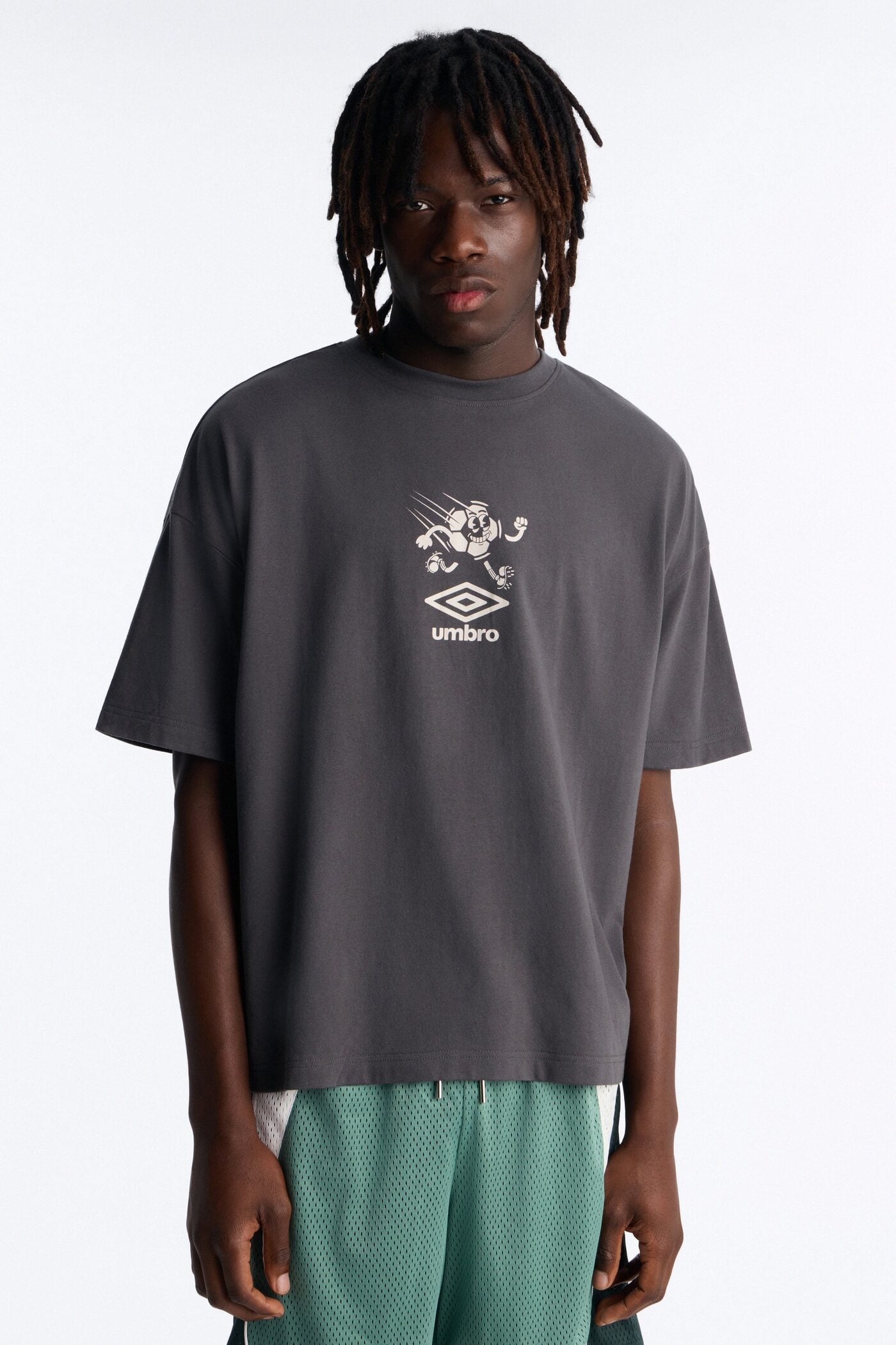 Umbro International Soccer 2026 Short Sleeve Tee - Black image 4