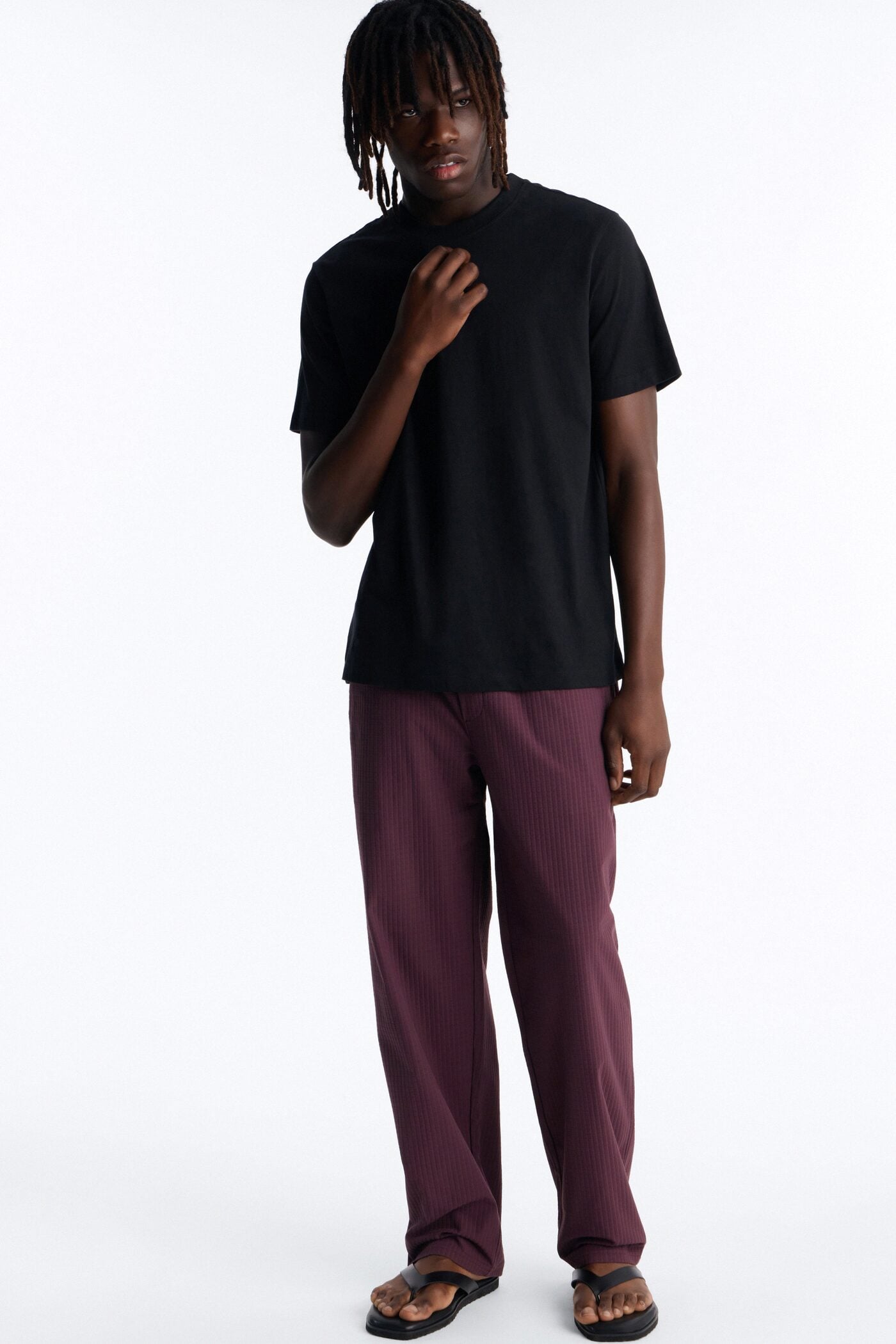 Terrance Textured Relaxed Pant - Wine image 2