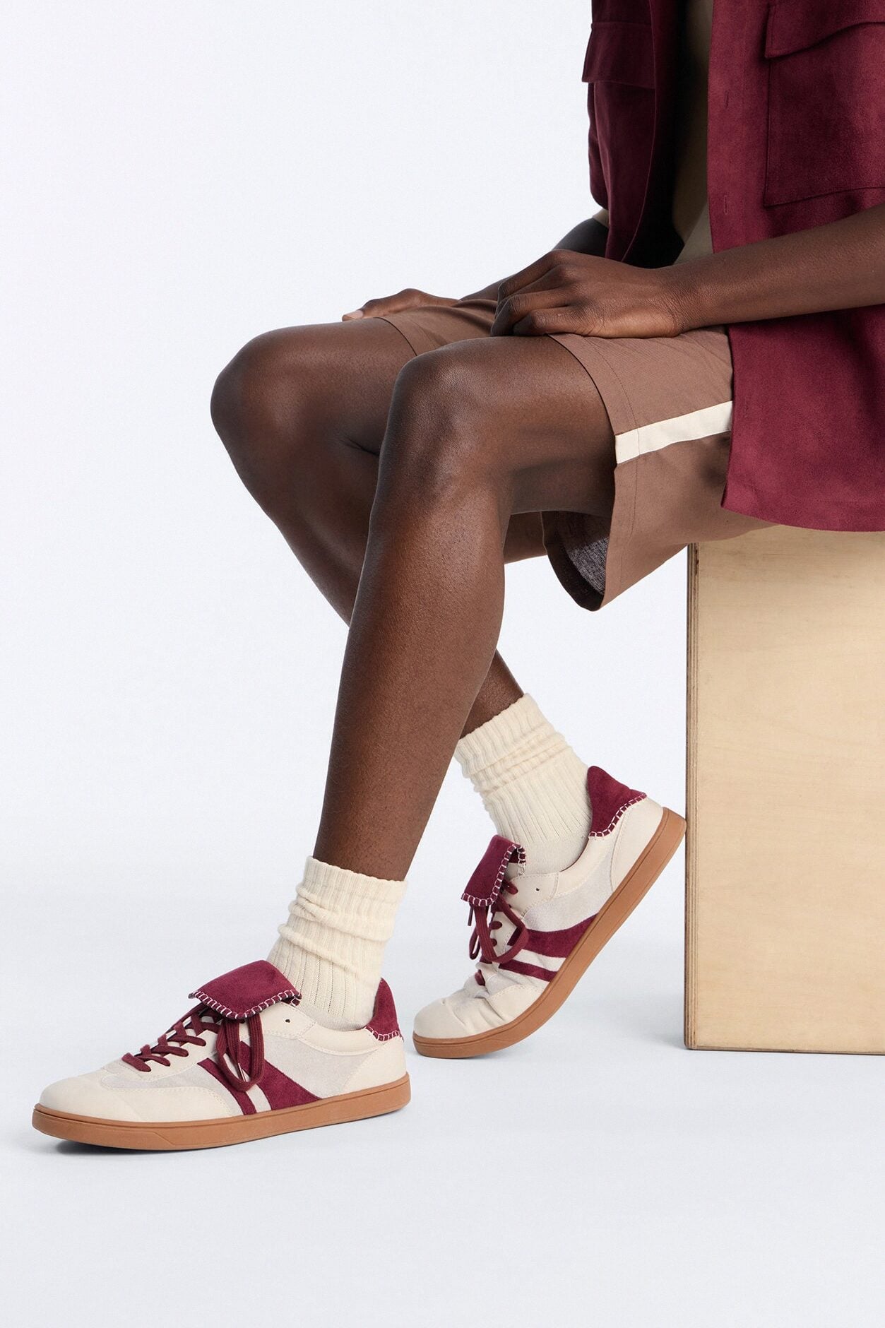 Retro Panel Faux Suede Low Lace Up Sneaker - Taupe image 2