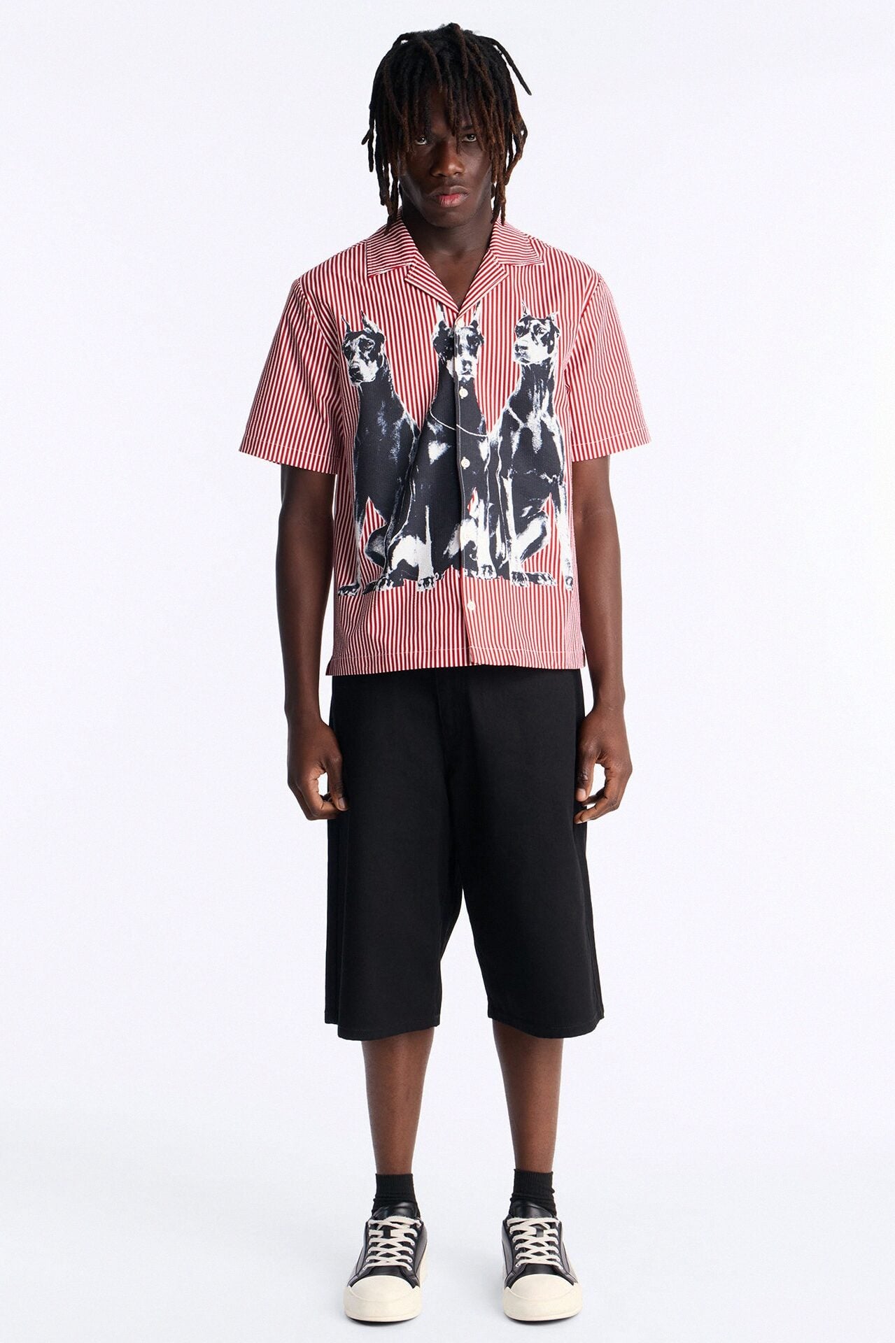 Doberman Seersucker Stripe Cuban Collar Button Up Shirt - Red/combo image 2