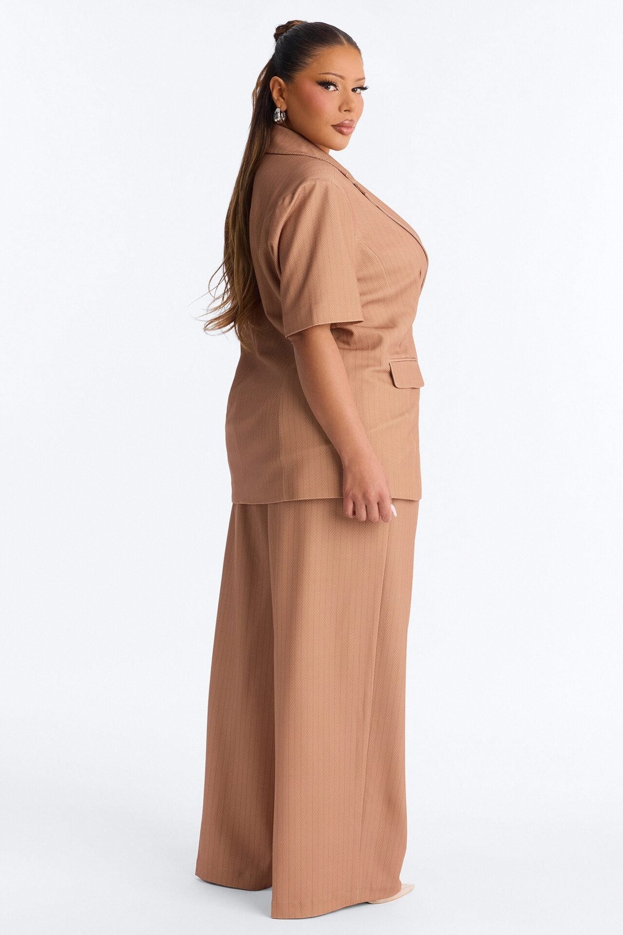 Command The Room Blazer Pant Set - Camel image 8