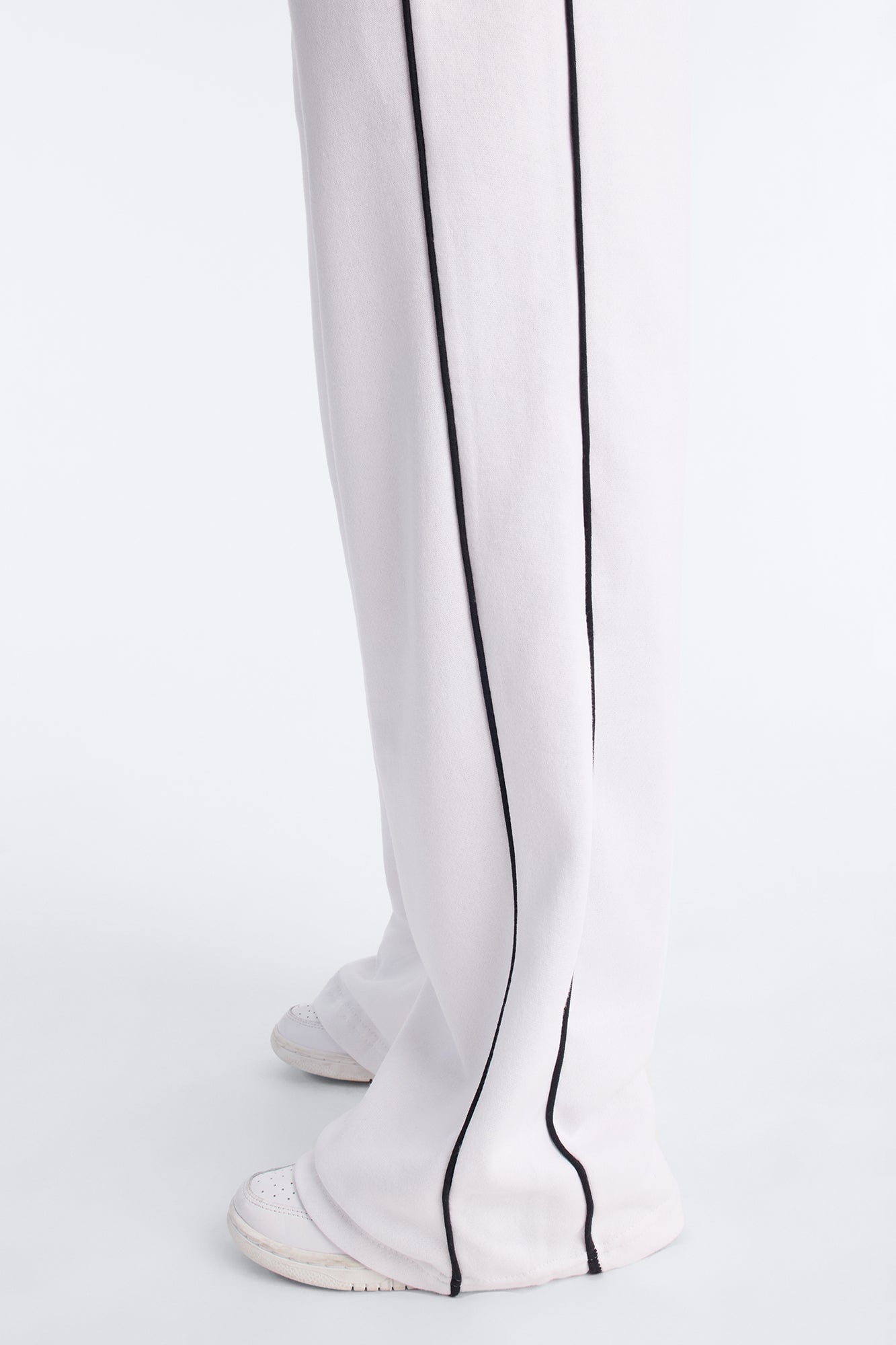 Just Vibin Fleece Lounge Pant - White image 4