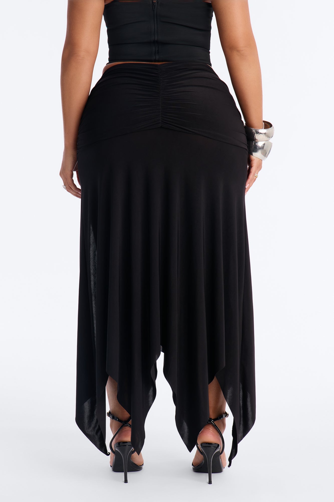 Miranda Low Rise Ruched Flowy Midi Skirt - Black image 8