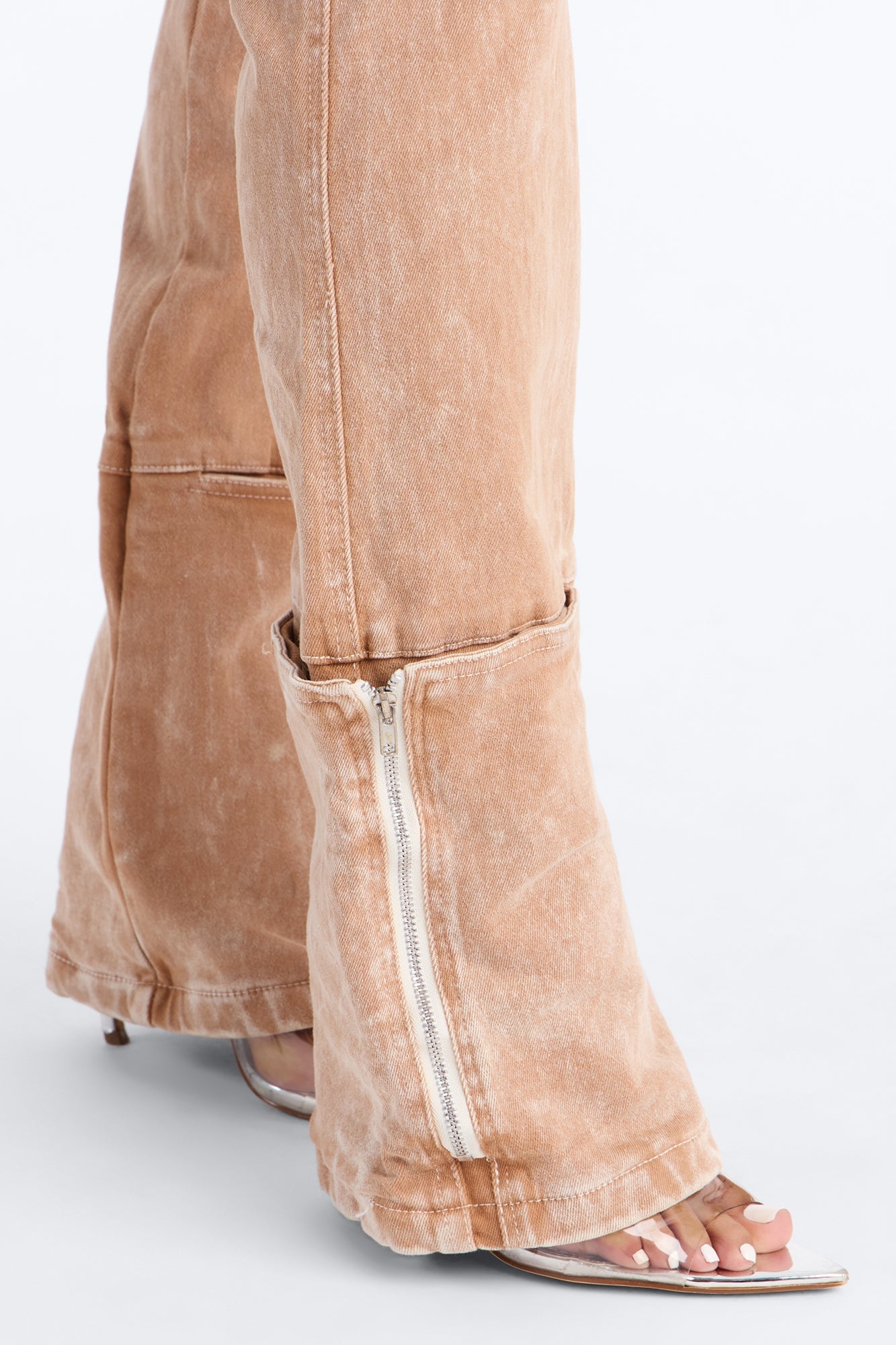 Camden Cargo Utility Jeans - Tan image 7