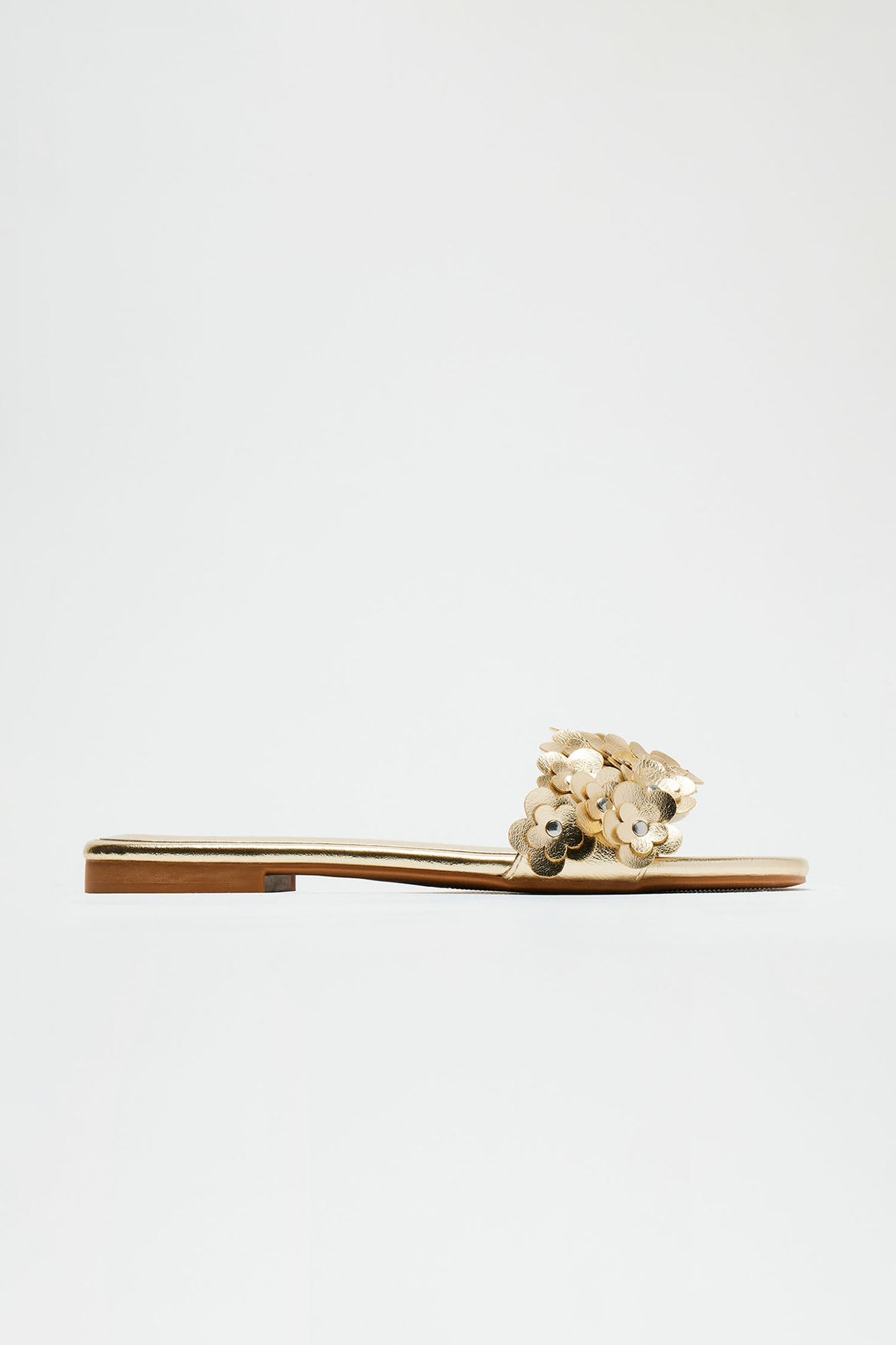 Kendrie Flower Sandals - Gold image 3