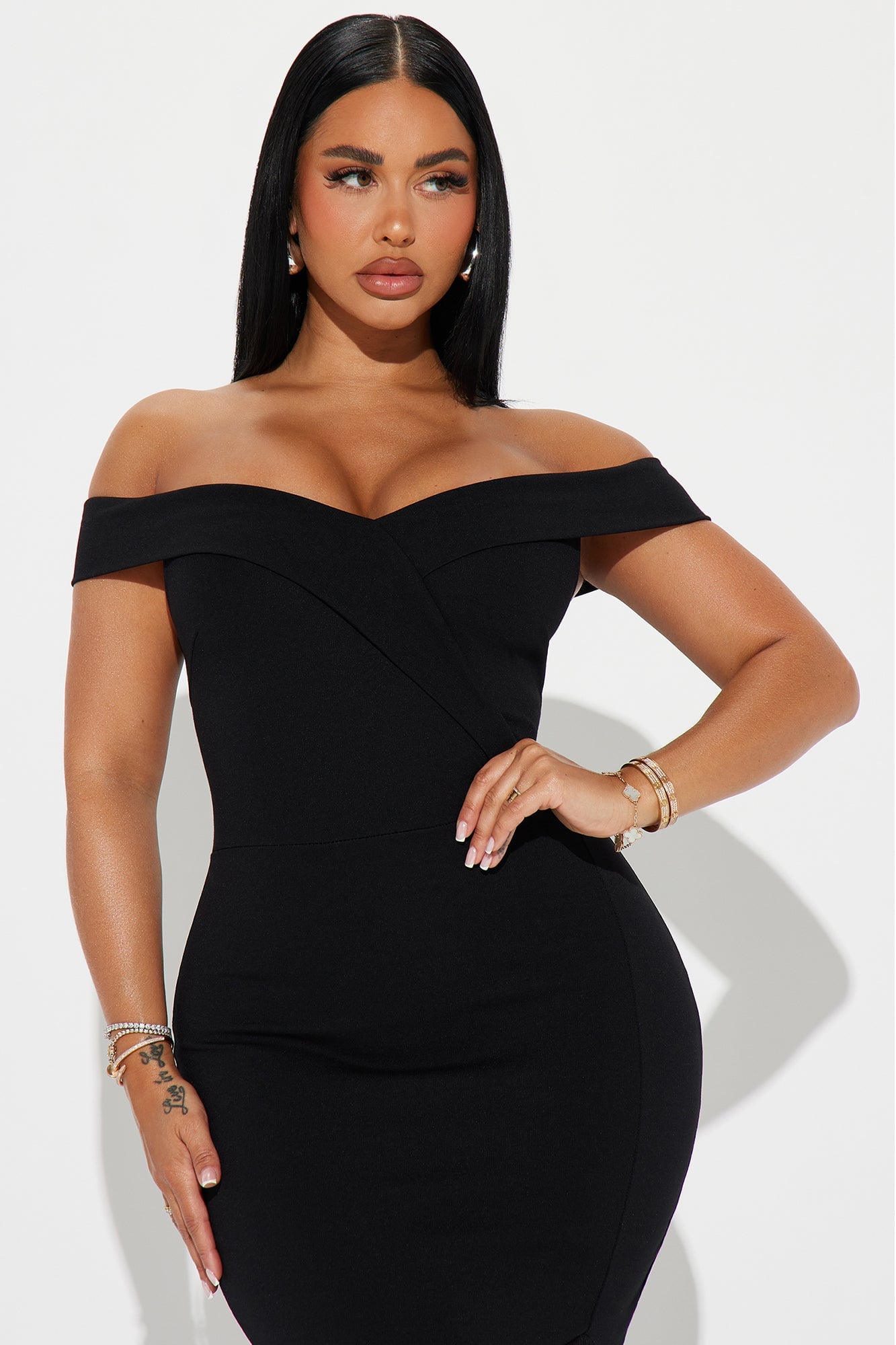 Eloise Off Shoulder Body Sculpting Midi Dress - Black image 5