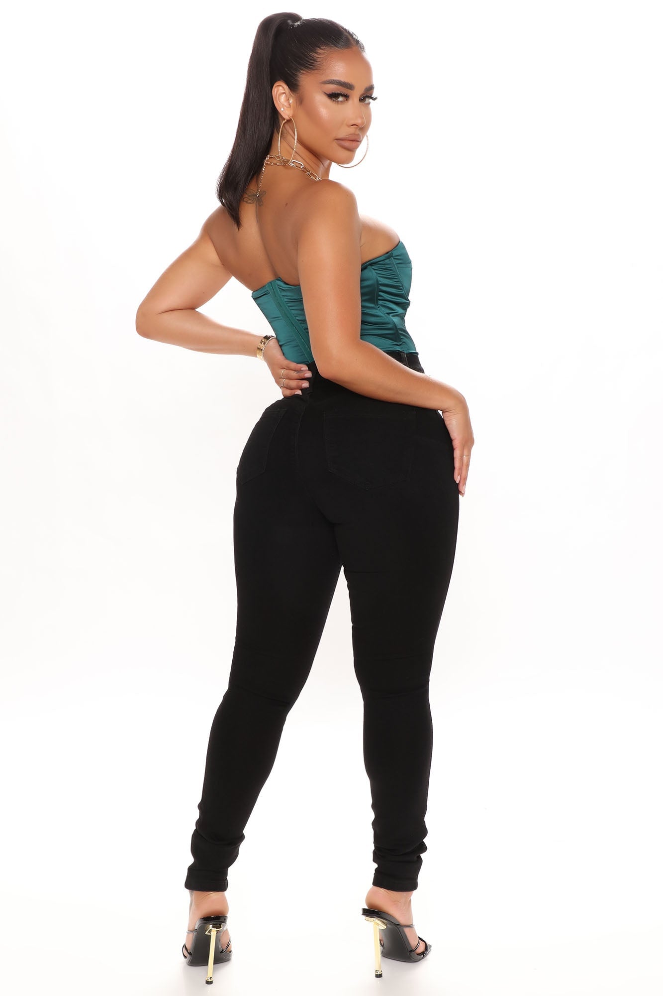 Classic Beauty Booty Lifter Skinny Jeans - Black image 9