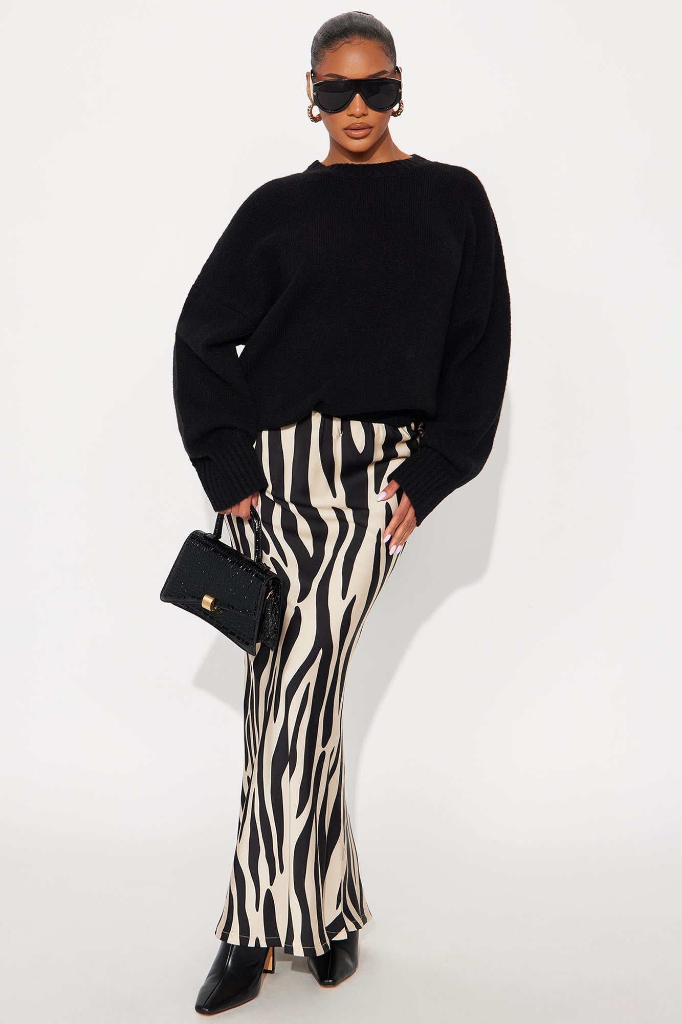 On Wednesdays Pullover Sweater - Black image 5