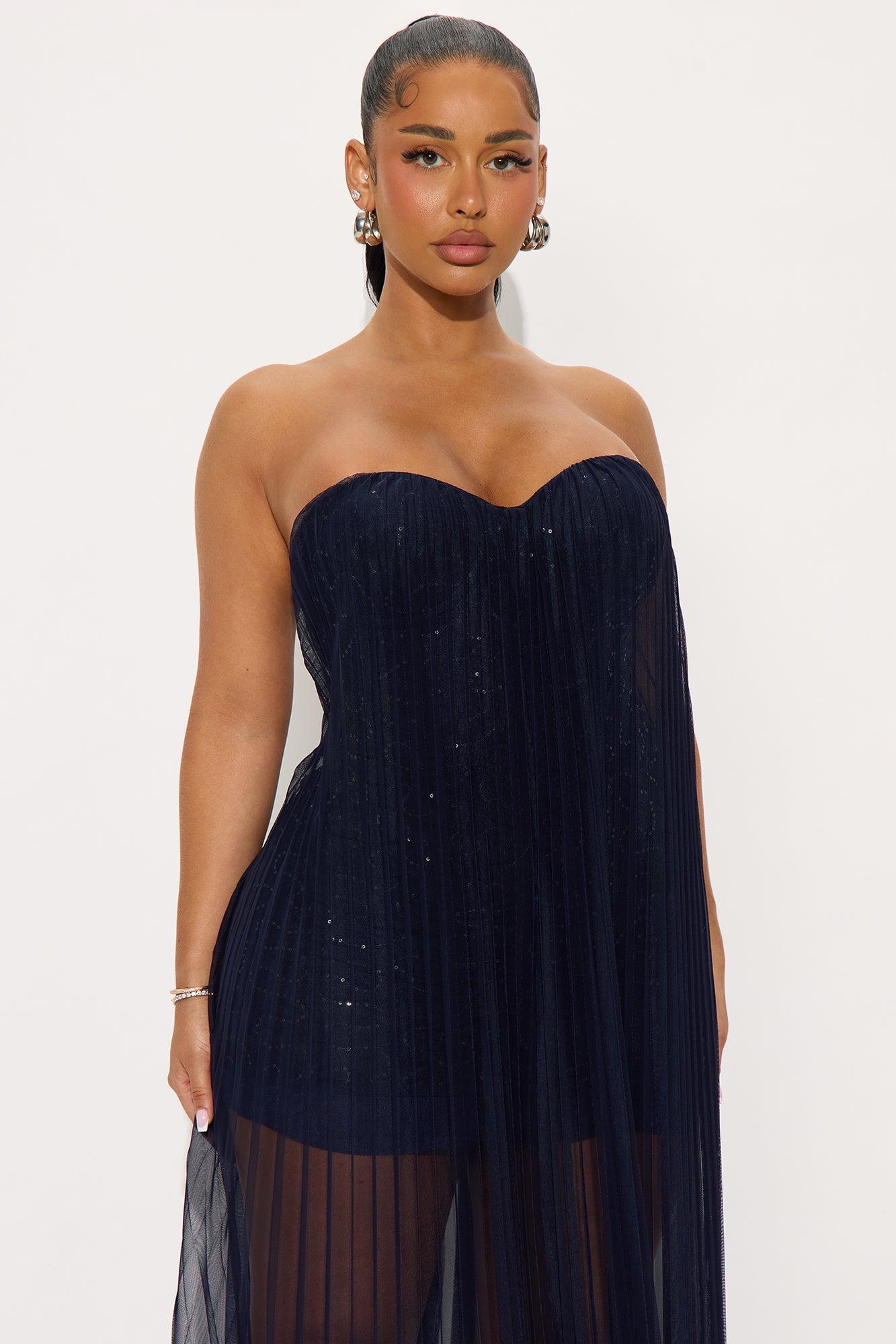 Graceful Kiss Mesh Gown - Navy image 5