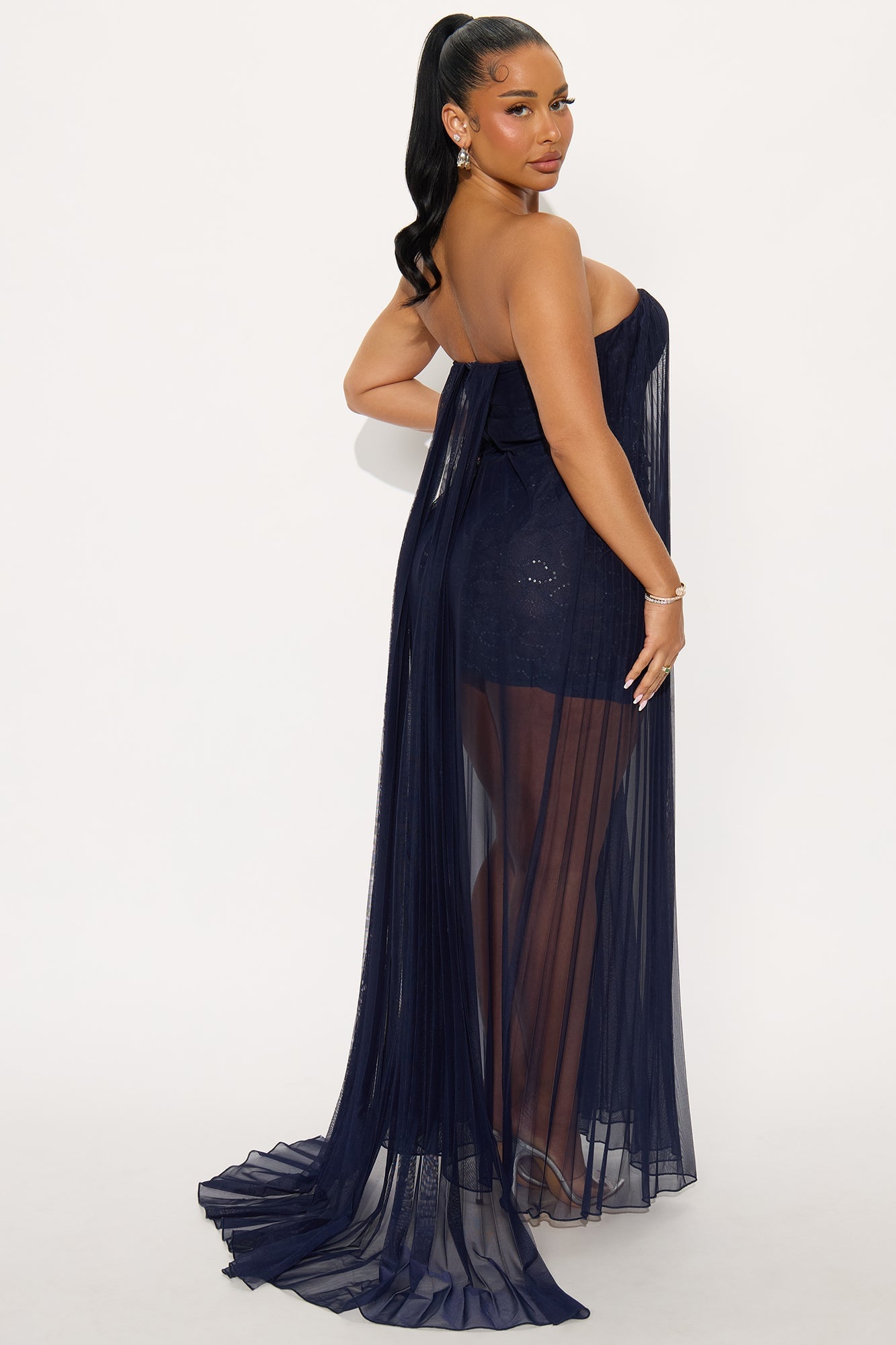 Graceful Kiss Mesh Gown - Navy image 6