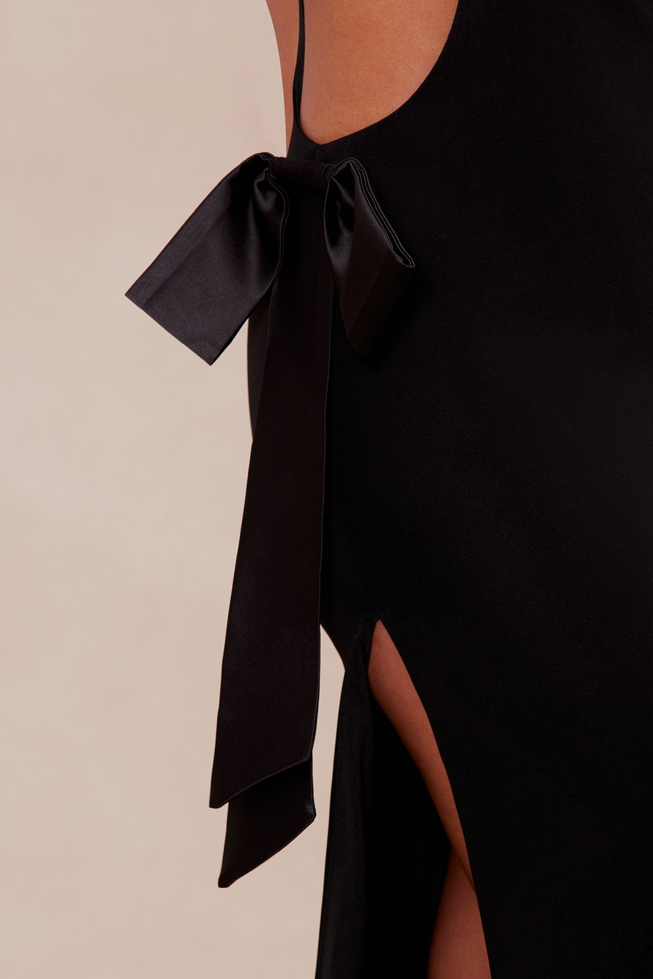 Celine Cut Out Bow Maxi Dress - Black image 3