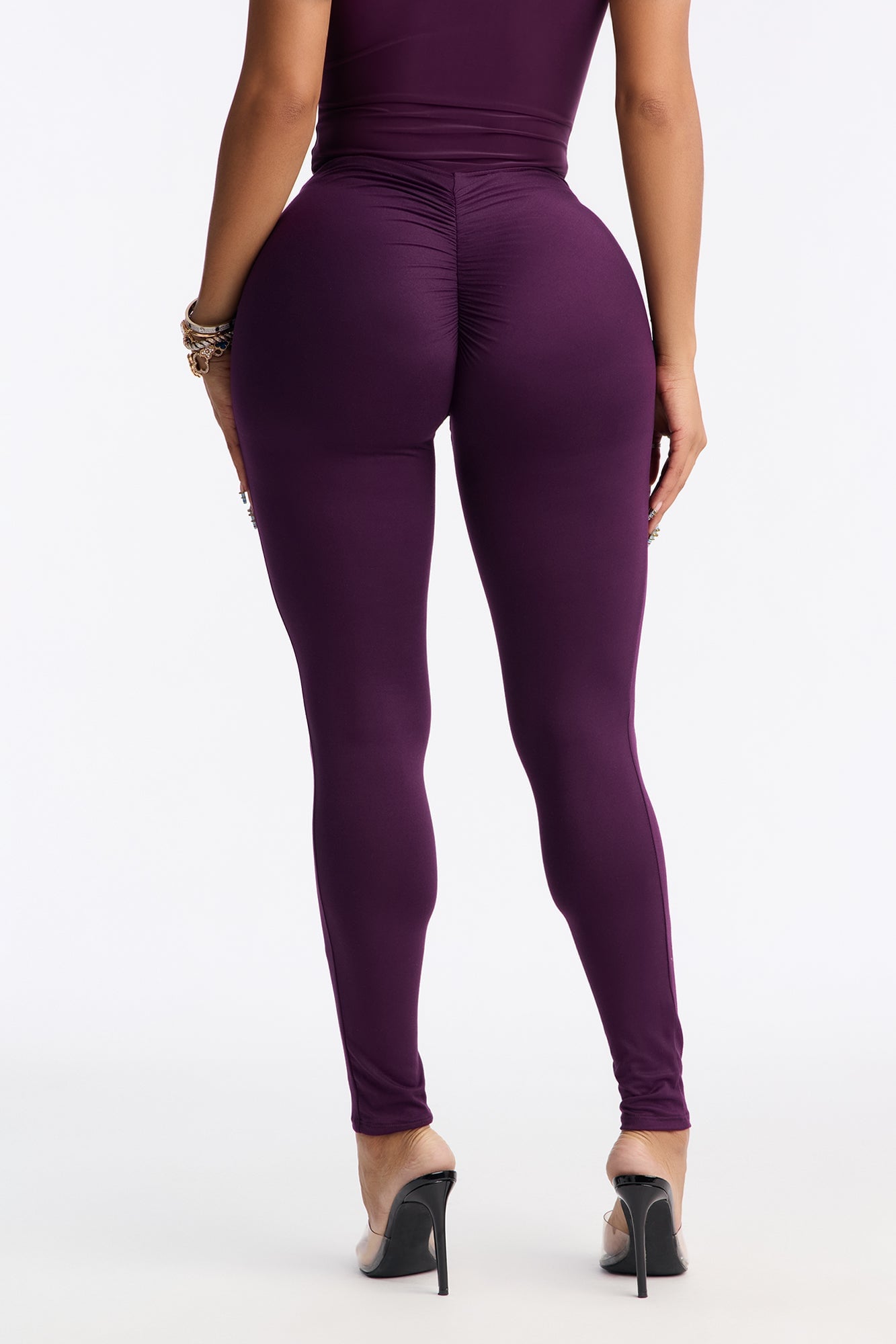 Feeling Cheeky Mid Rise Ruched Butt Legging - Plum image 4