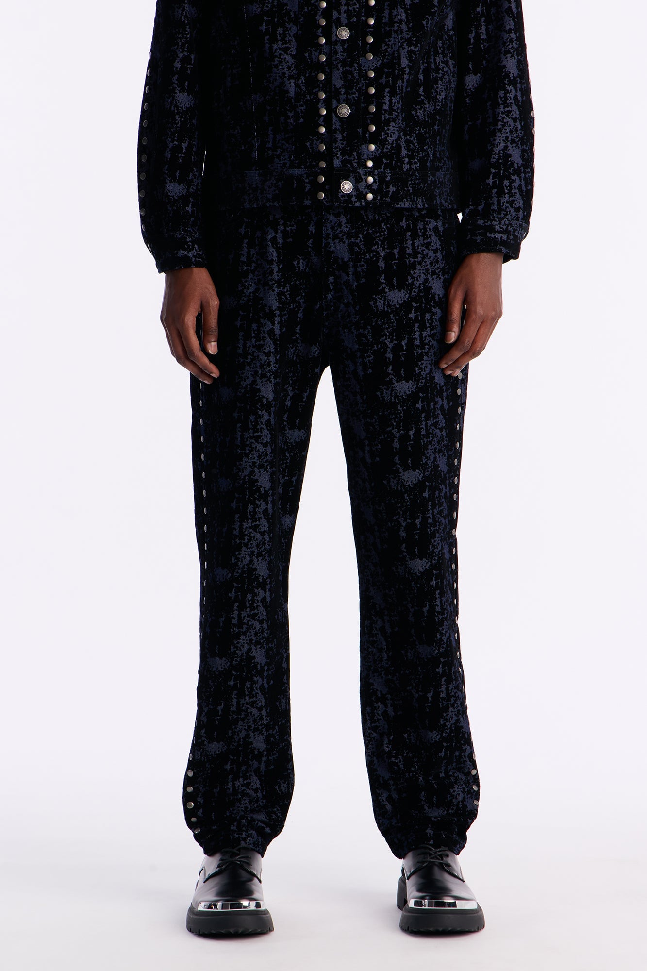 Slim Social Stud Flocked Jean - Indigo image 6