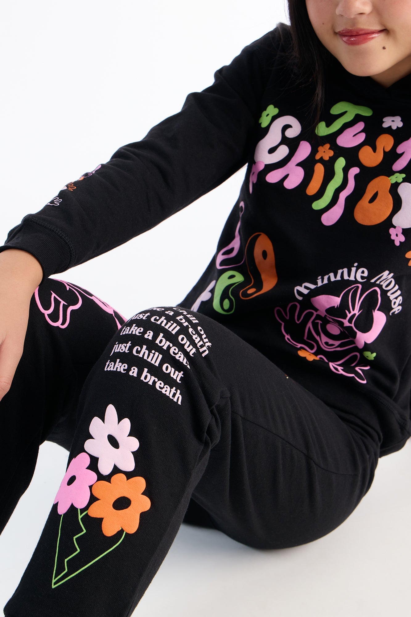 Mini Minnie Mouse Just Chill Out Jogger Pant Set - Black image 4
