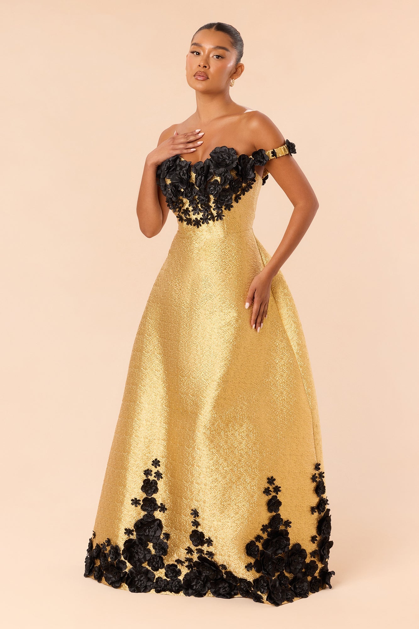 Luxe Feeling Metallic Gown - Gold/Black image 5