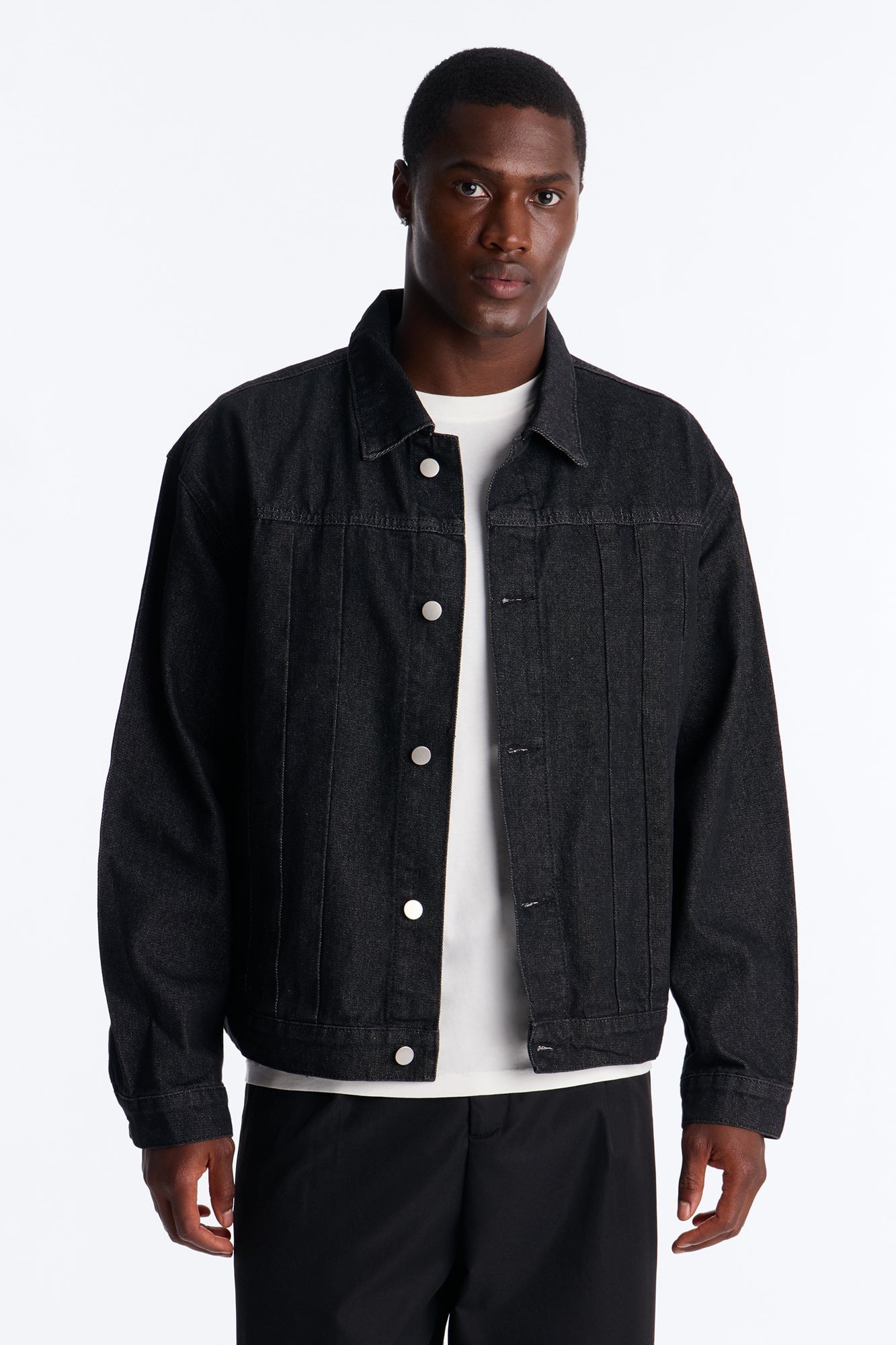 Linear Lock Denim Trucker Jacket - Black image 5
