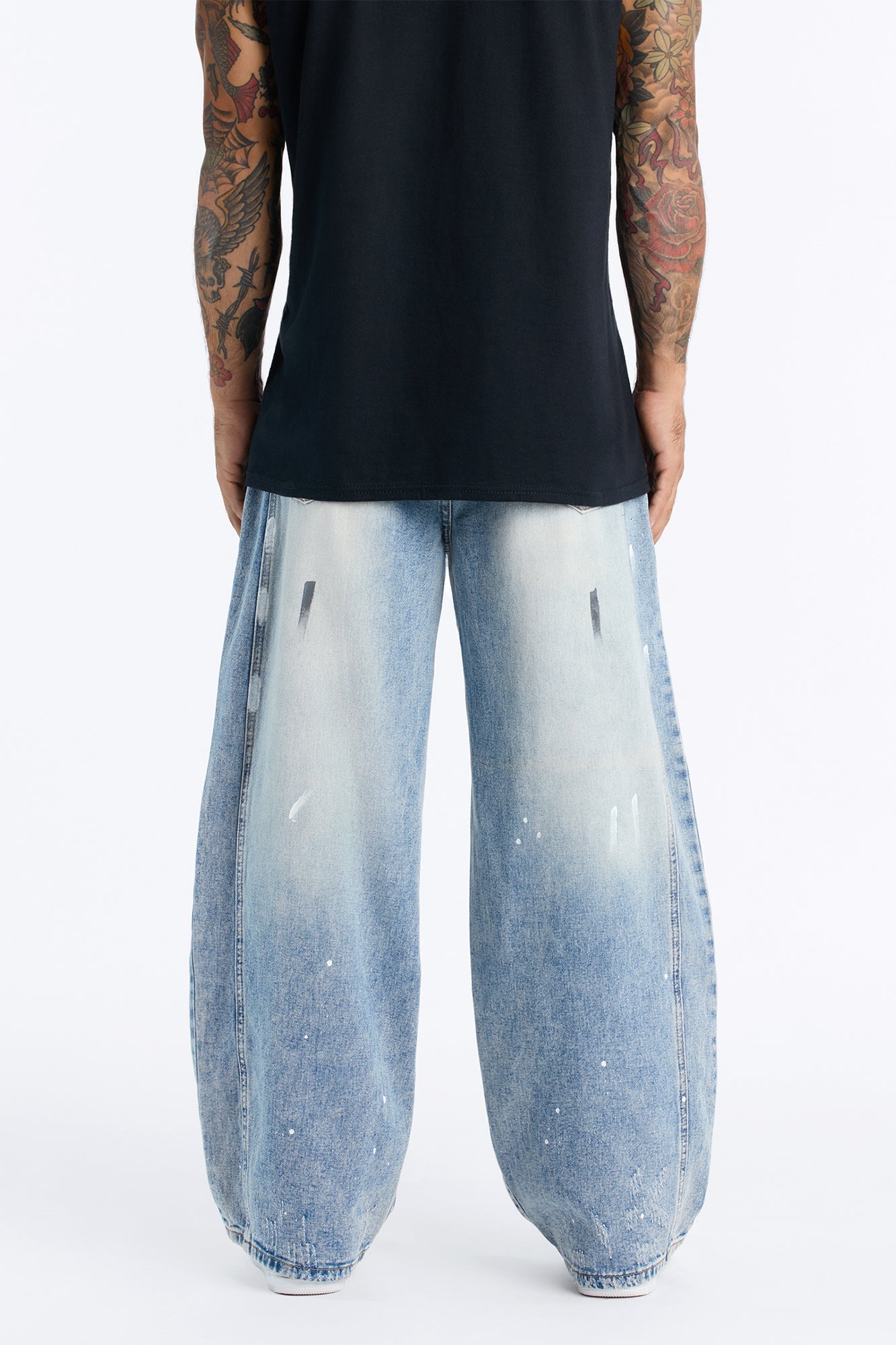 Gallery Distressed Baggy Jean - Medium Wash image 8