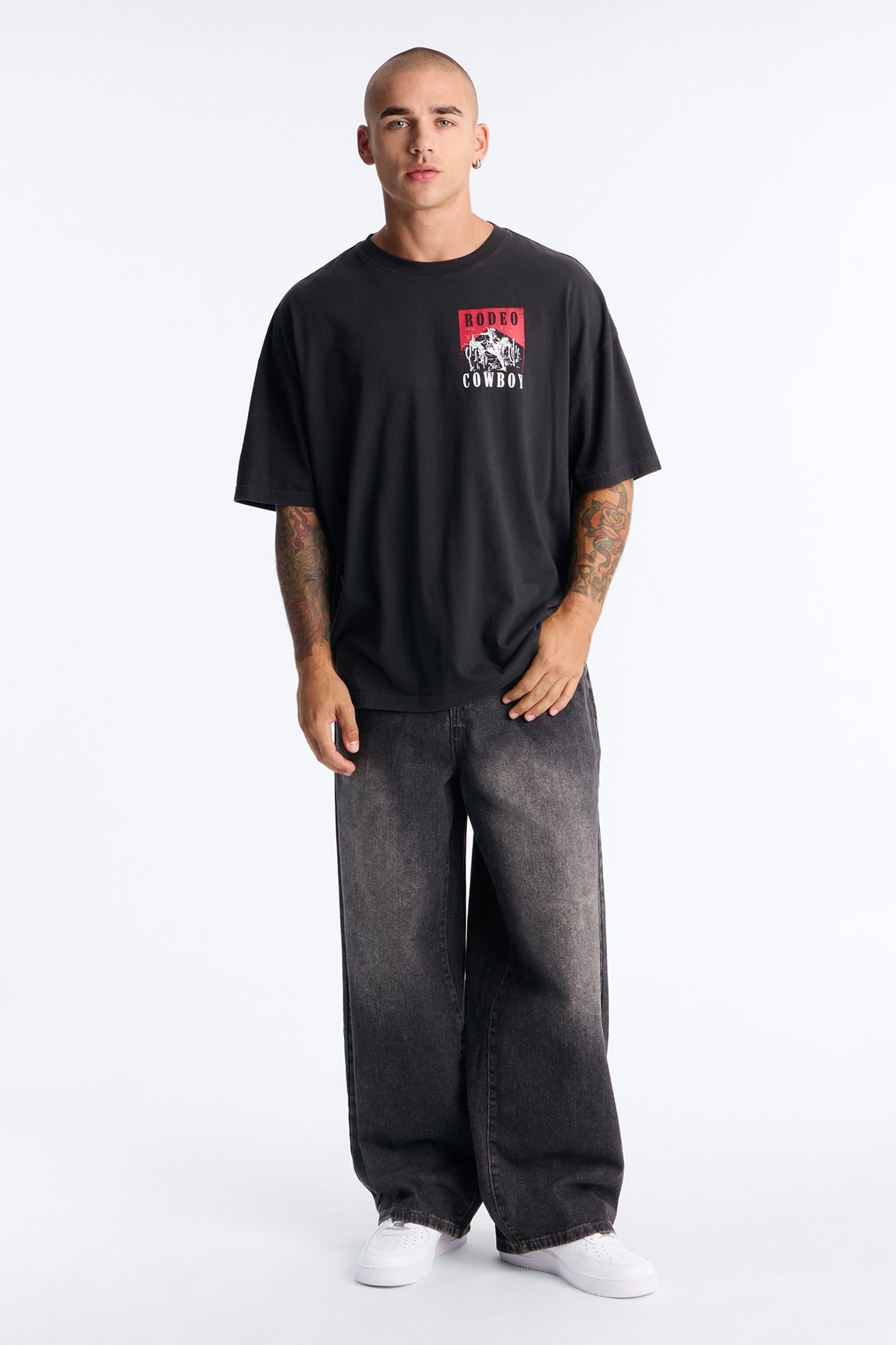 Smoke Vapor Baggy Jean - Dark Wash image 5
