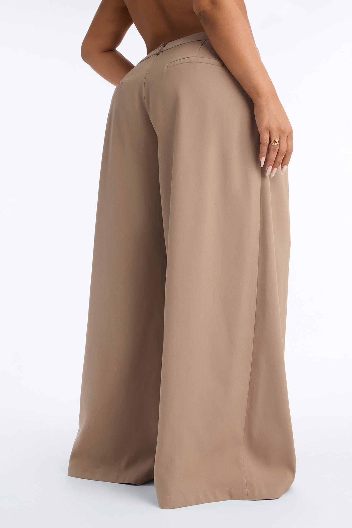 Leora Low Rise Super Wide Baggy Trouser - Taupe image 4