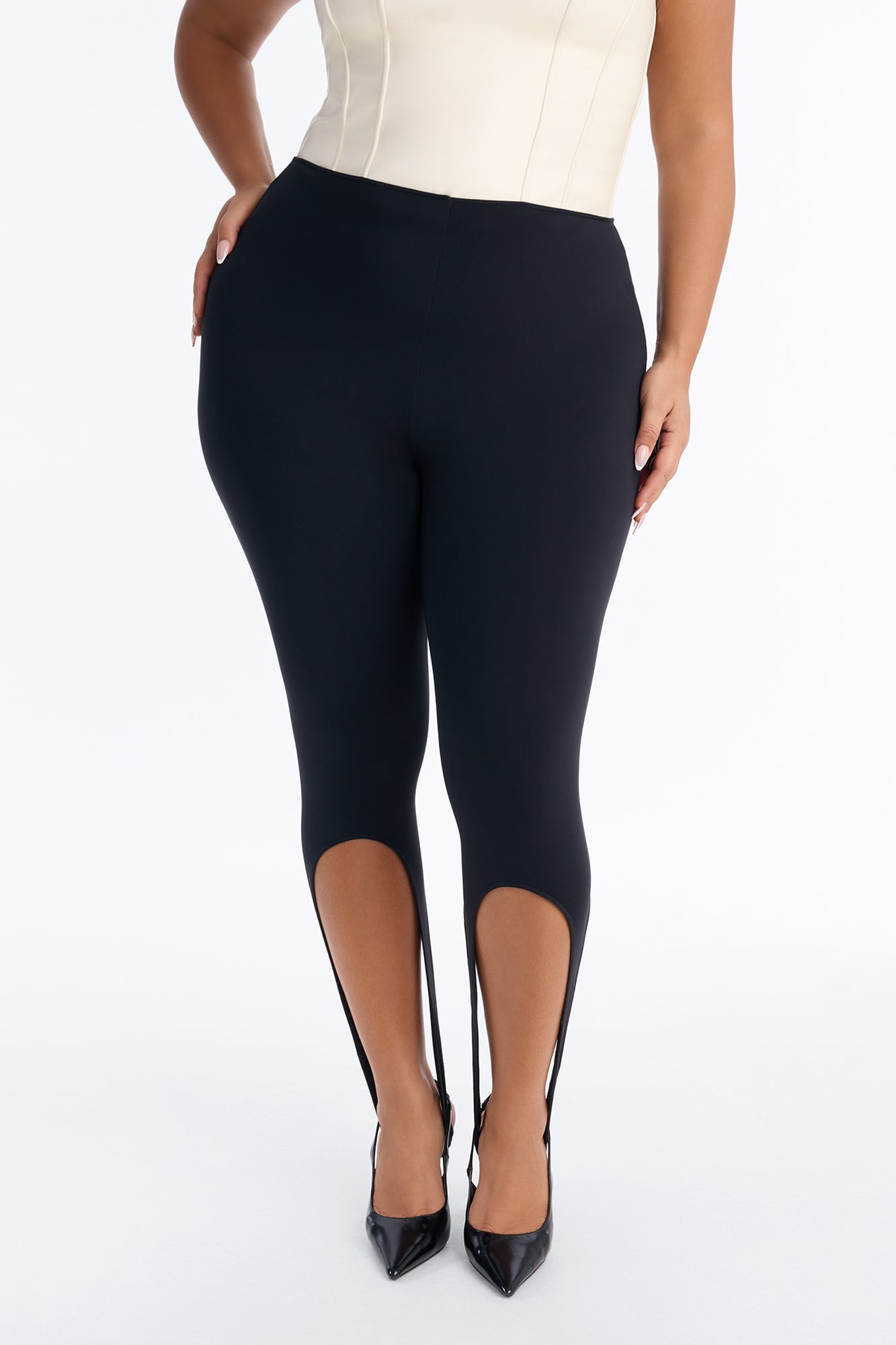Always Tea Exaggerated Stirrup Leggings - Black image 1