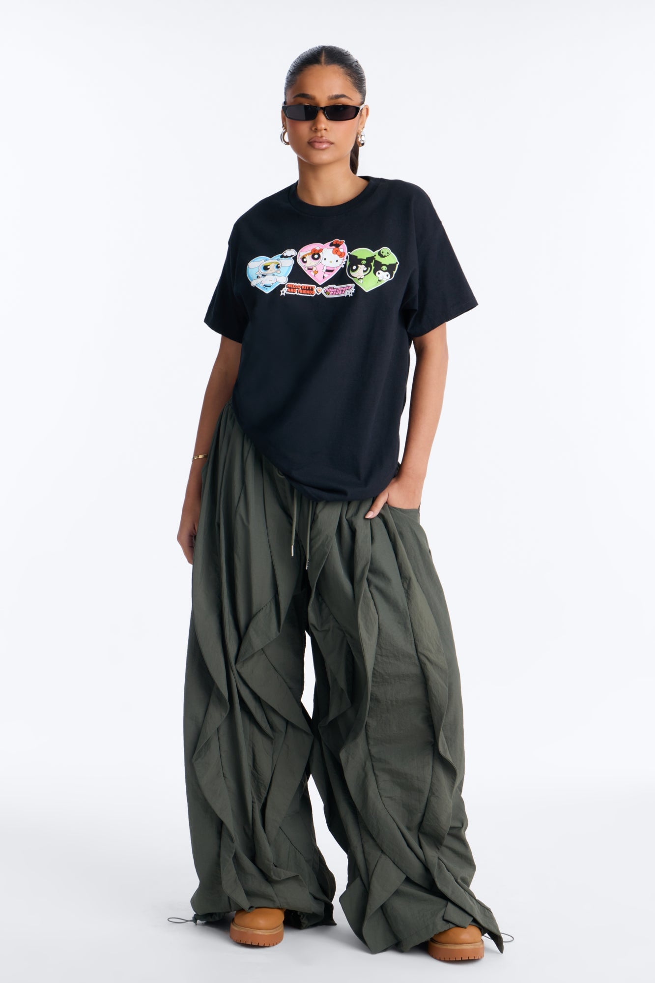 Hello Kitty Heart Frame Mashup Oversized Tee - Black image 5