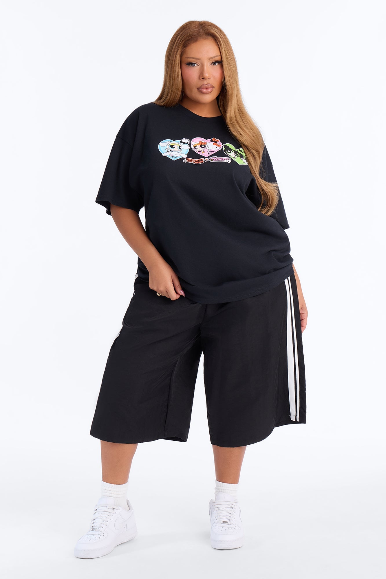 Hello Kitty Heart Frame Mashup Oversized Tee - Black image 2