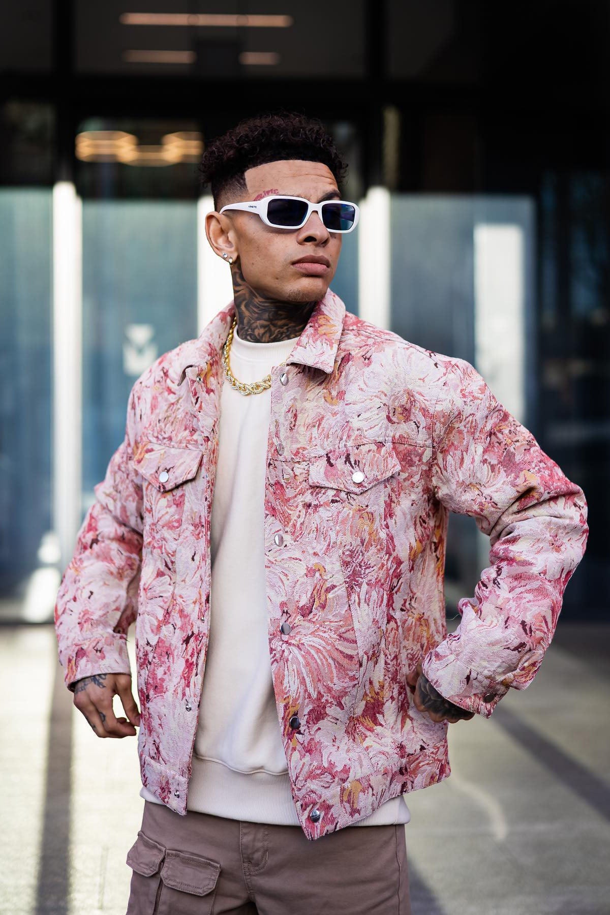 All You Need Is Tapestry Trucker Jacket - Pink/combo image 5
