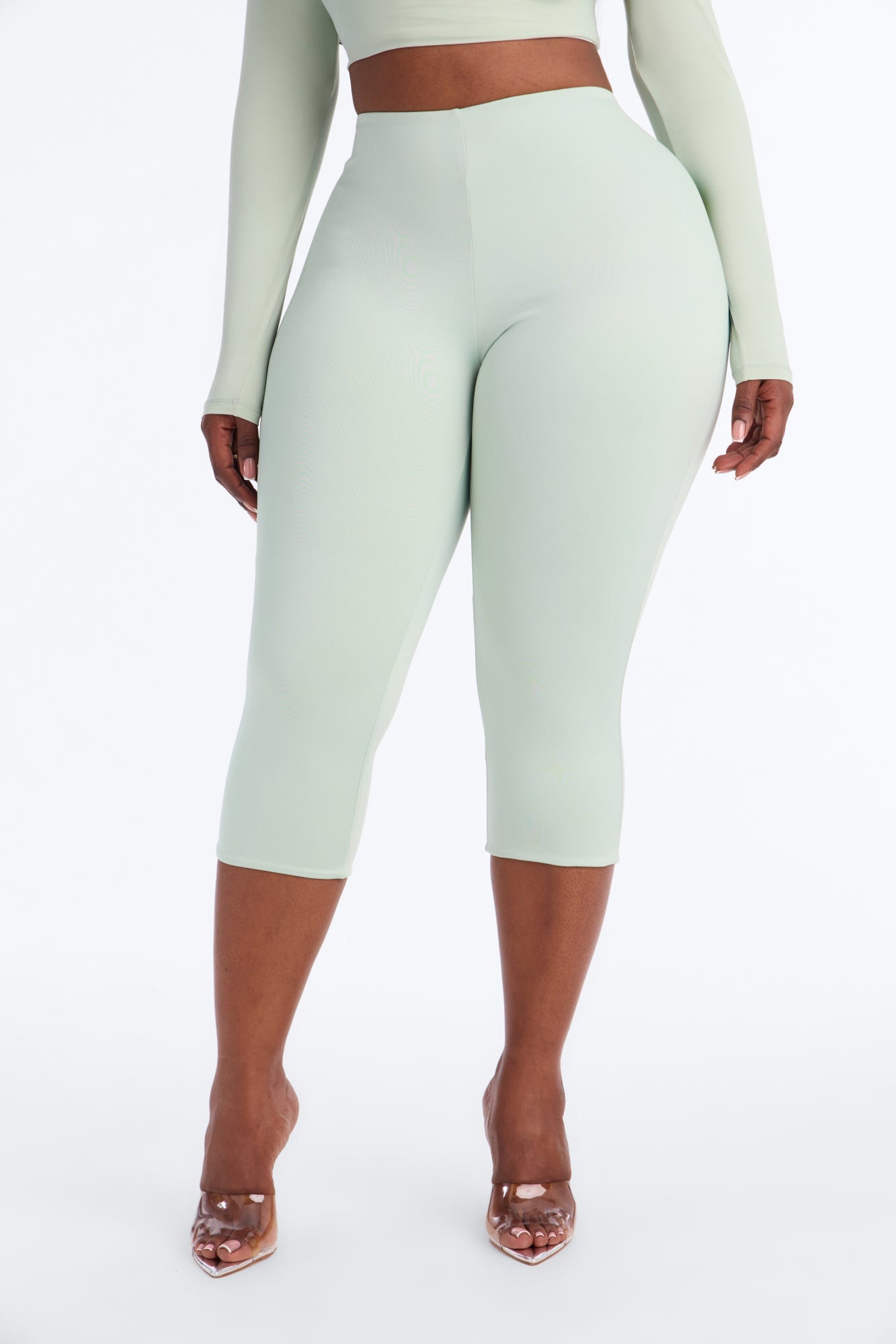 Contour Double Lined Capri Pant - Mint image 2