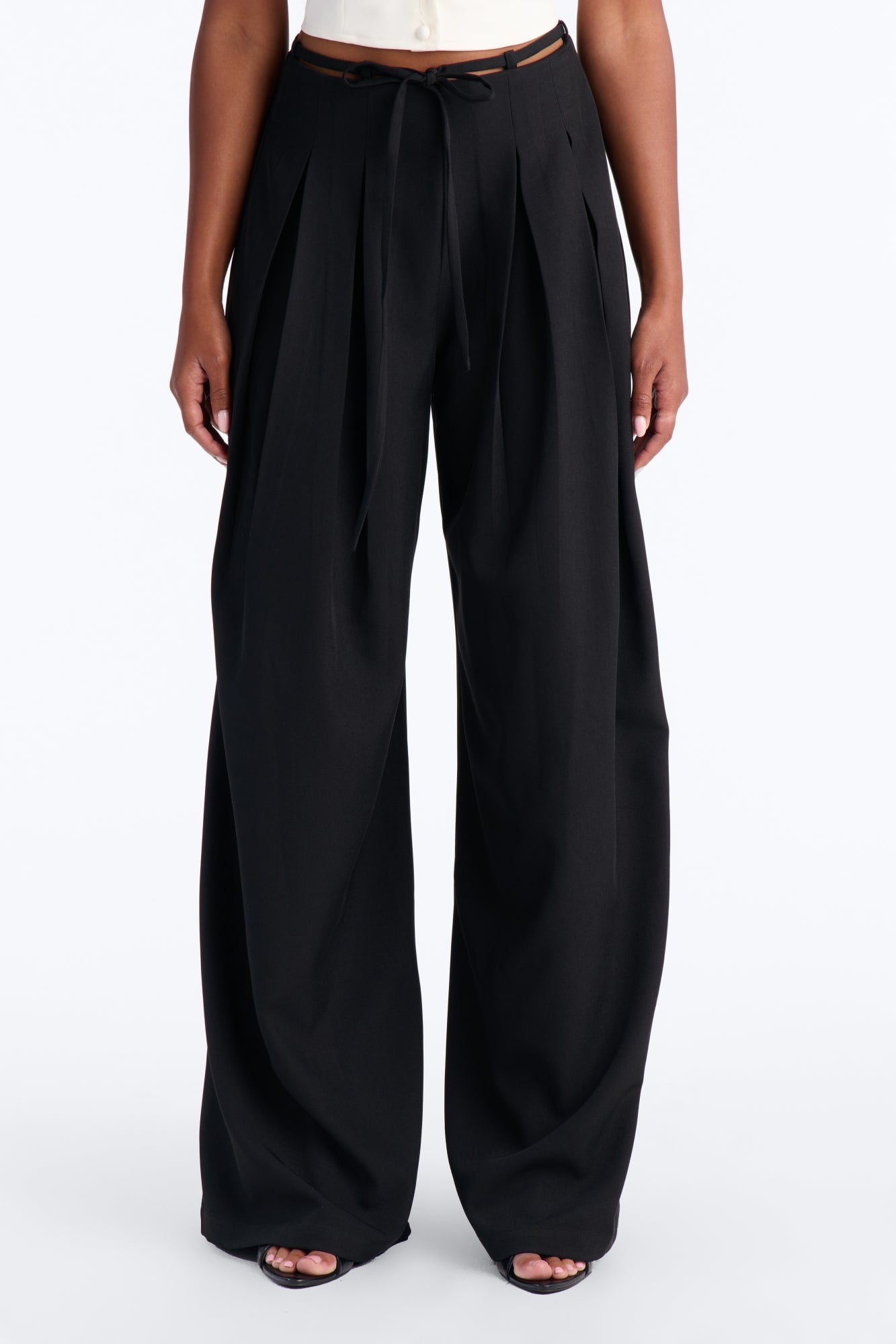Halle High Rise Tie Waist Pleated Trouser - Black image 6
