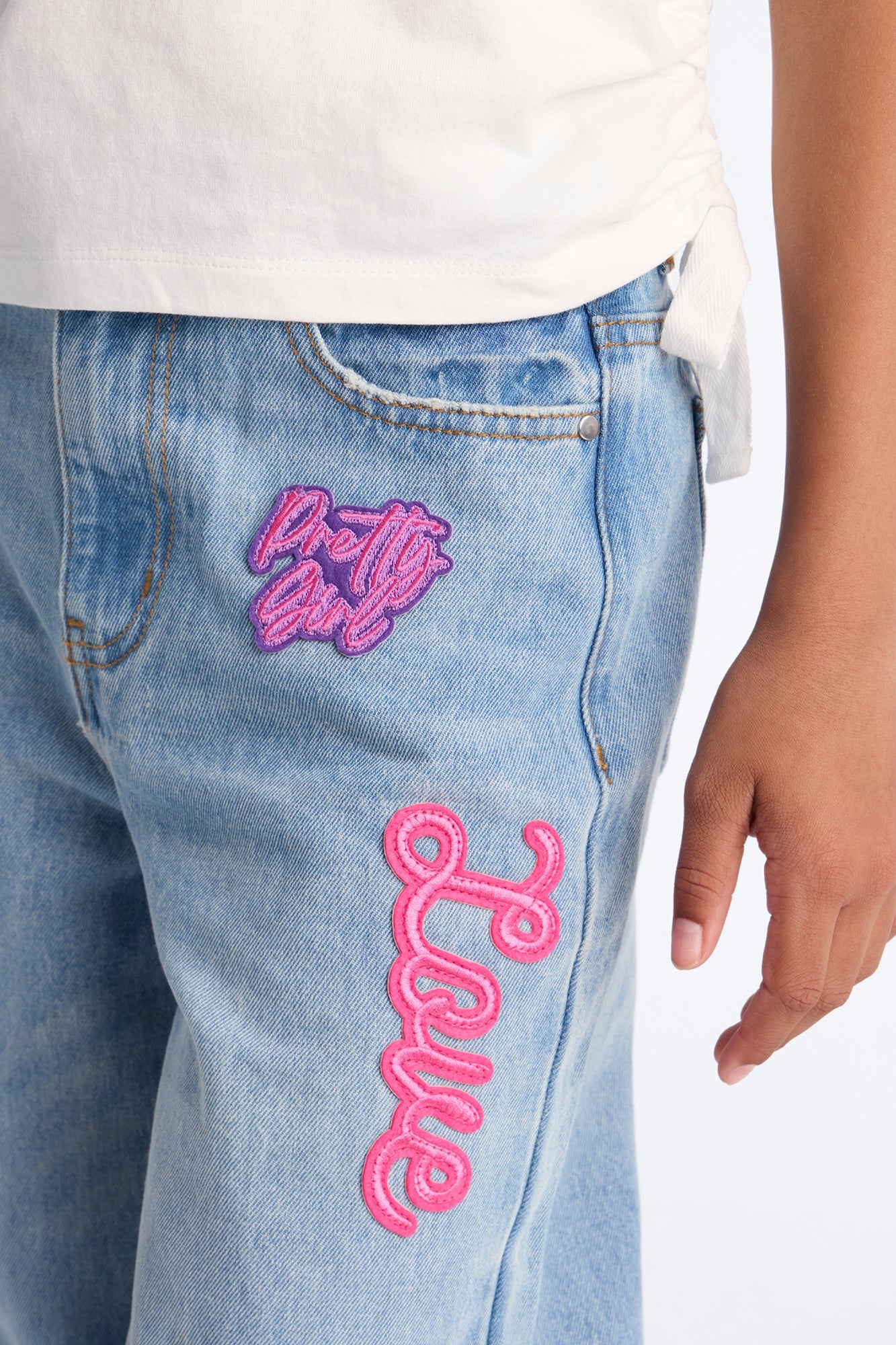 Mini Pretty Girl Privilege Baggy Graphic Jeans - Light Wash image 4