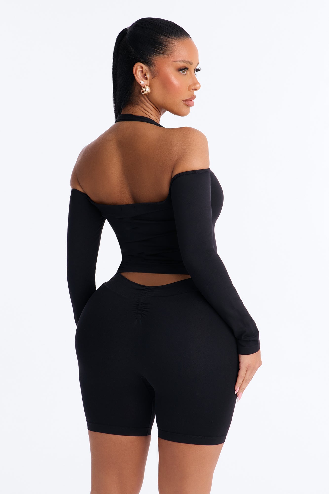 Seamless Smooth Off Shoulder Long Sleeve Halter Top - Black image 8